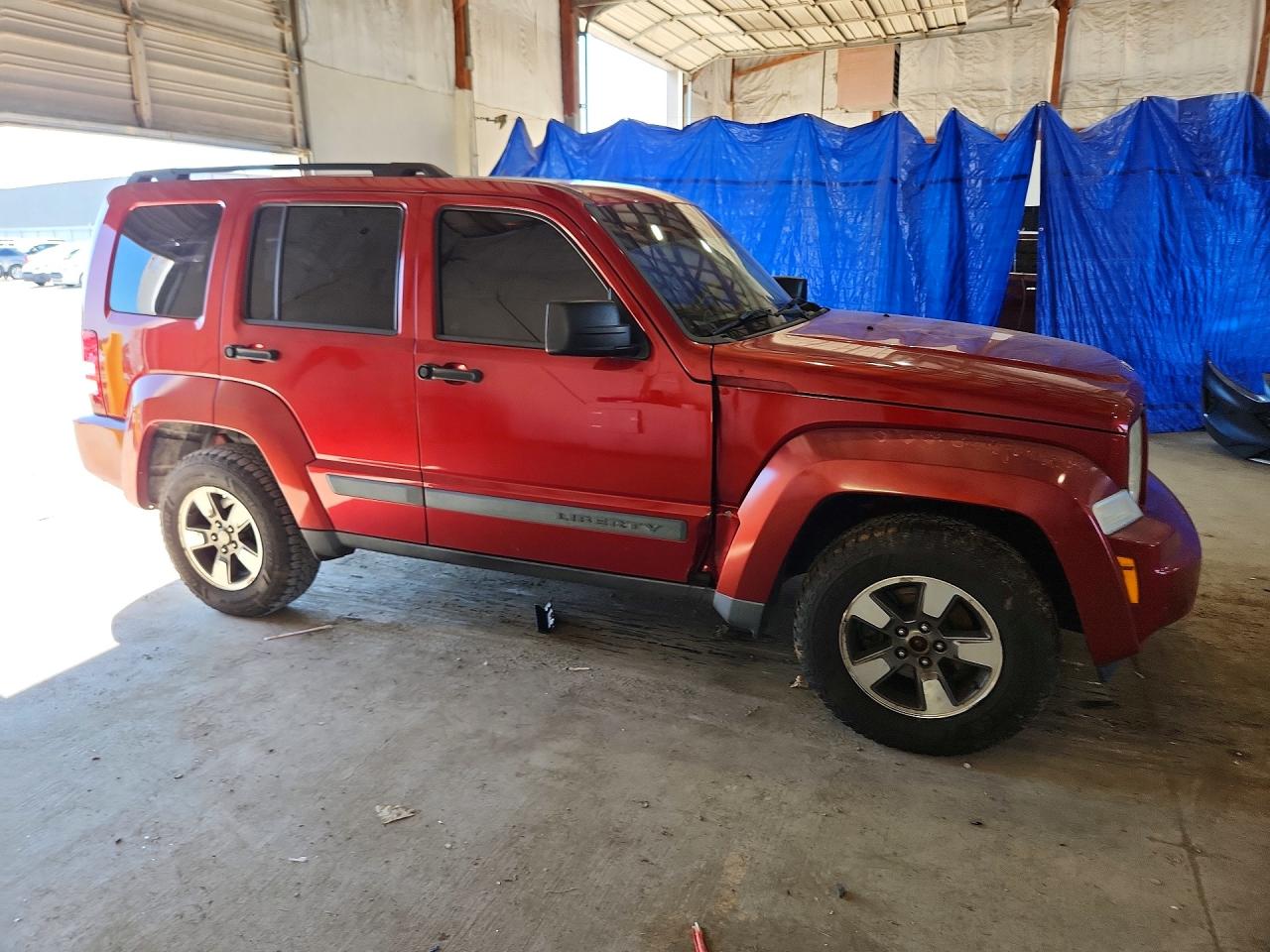 2008 Jeep Liberty Sport Red vin: 1J8GN28KX8W154427