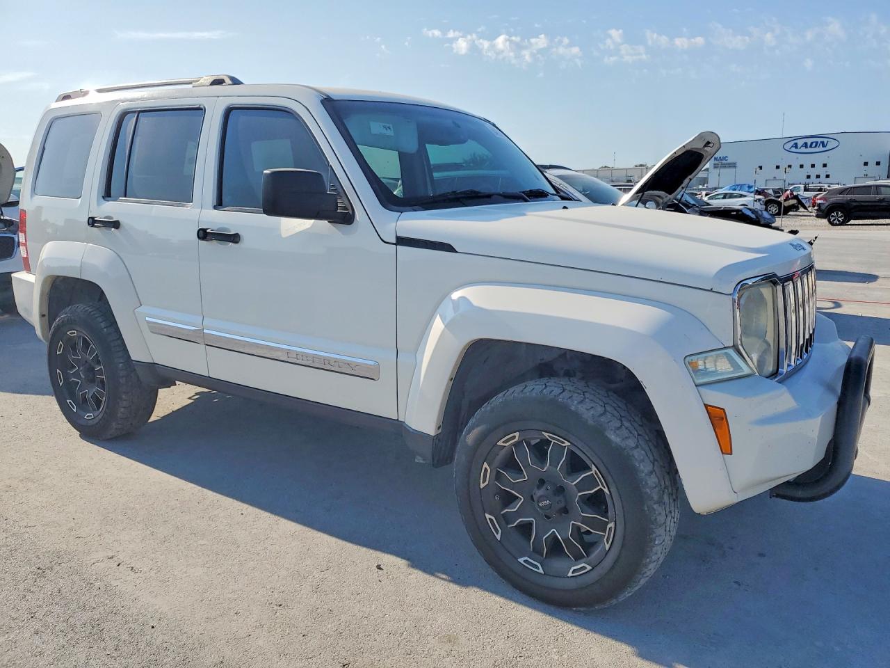 2008 Jeep Liberty Limited White vin: 1J8GN58K28W210216