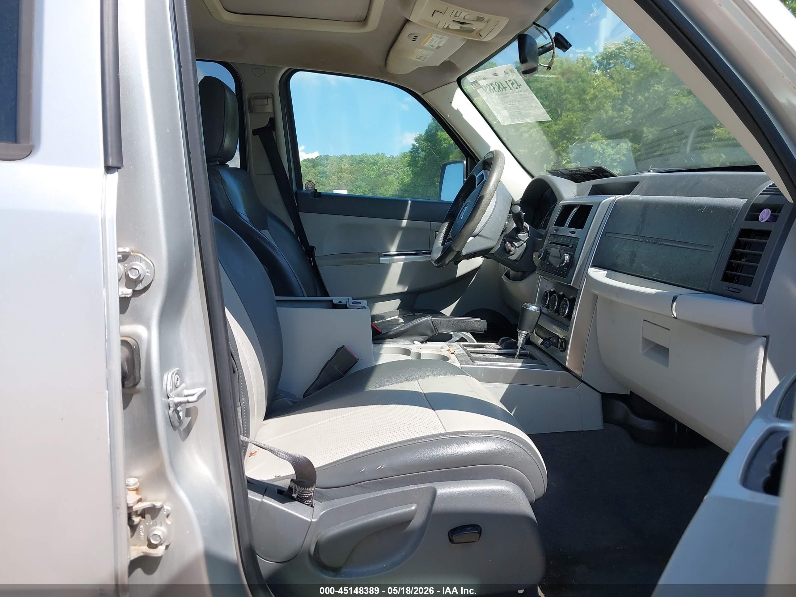 2008 Jeep Liberty Limited Edition Silver vin: 1J8GN58K98W271997