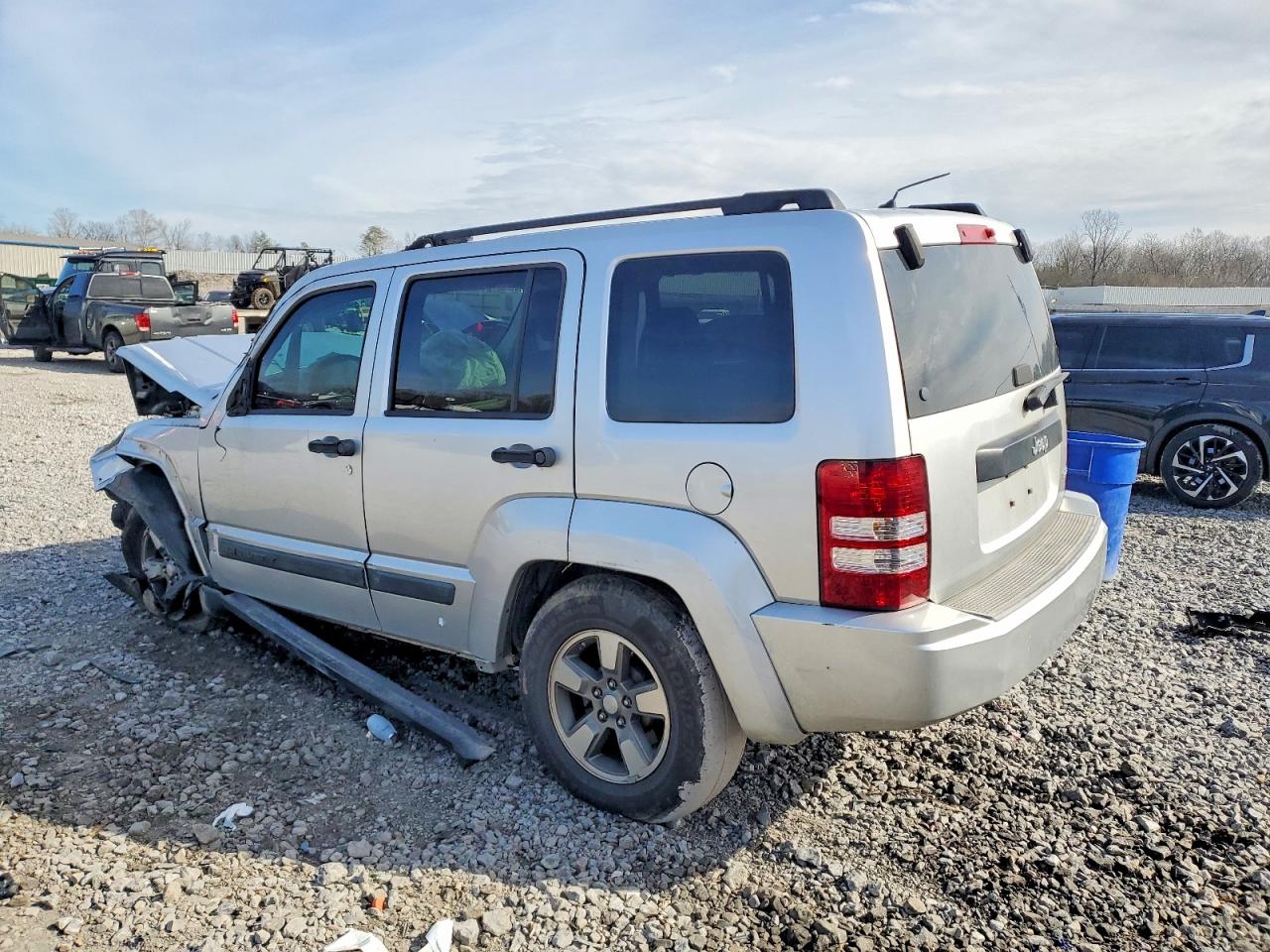 2008 Jeep Liberty Sport Silver vin: 1J8GP28K18W190498