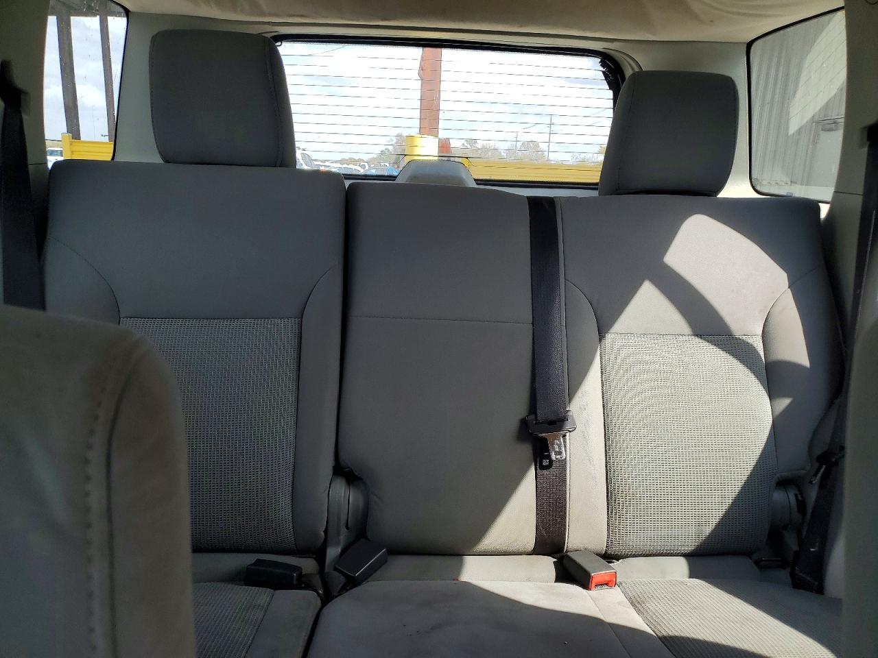 2008 Jeep Liberty Sport Silver vin: 1J8GP28K28W187657
