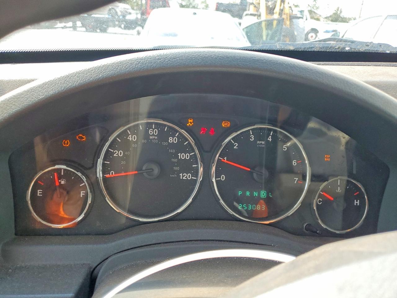 2008 Jeep Liberty Sport Silver vin: 1J8GP28K28W187657