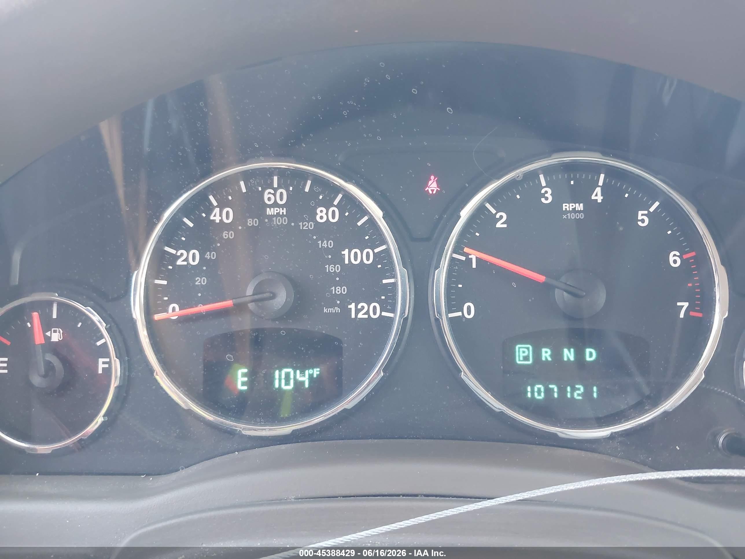 2009 Jeep Liberty Sport Orange vin: 1J8GP28K29W525205