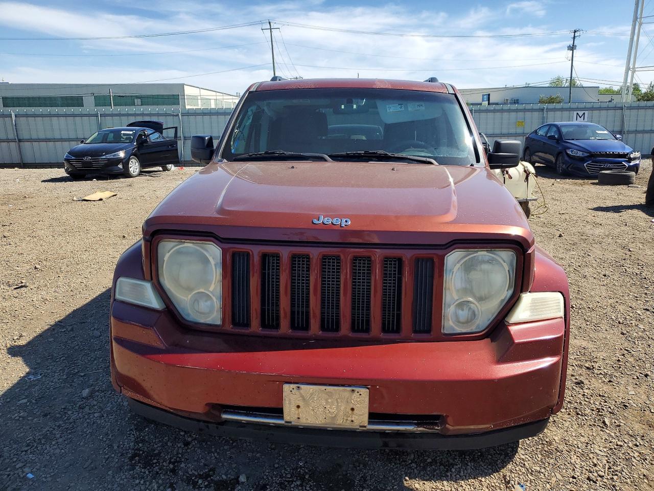 2008 Jeep Liberty Sport Brown vin: 1J8GP28K38W156370
