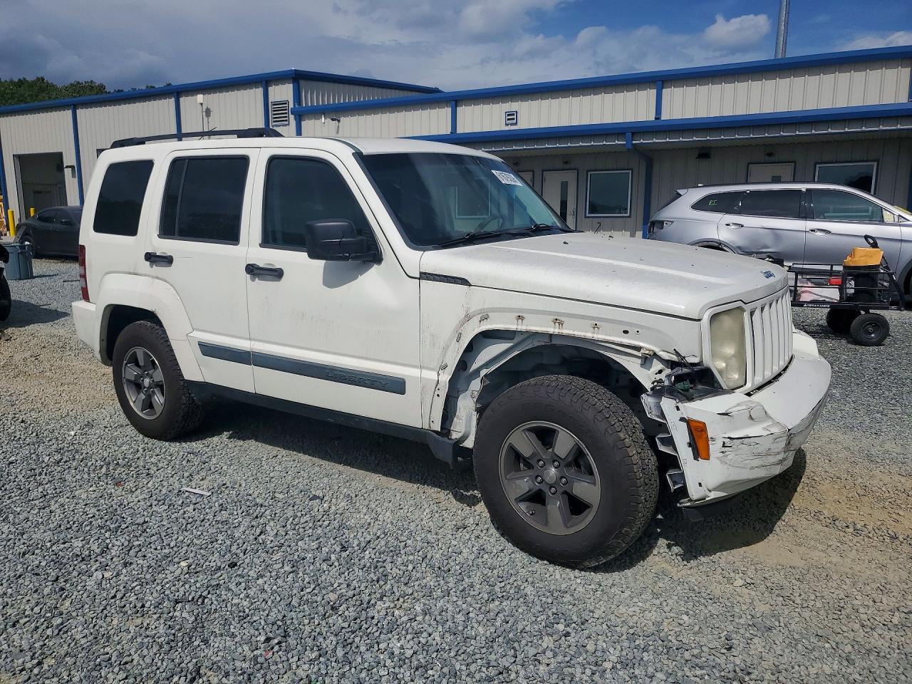 2008 Jeep Liberty Sport White vin: 1J8GP28K48W249253