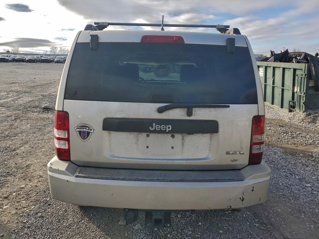 2008 Jeep Liberty Sport Серебряный vin: 1J8GP28K58W236303