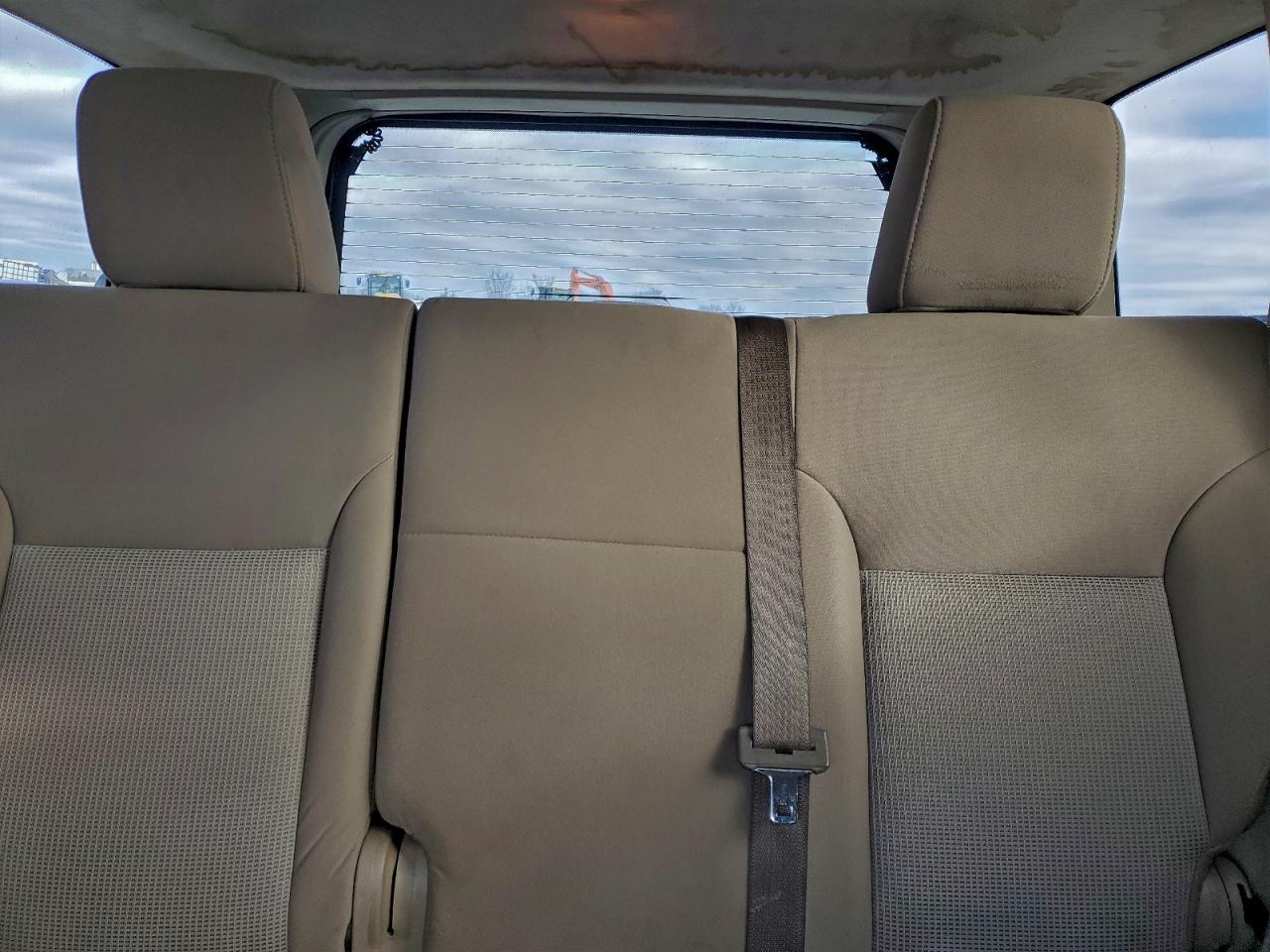 2008 Jeep Liberty Sport Серебряный vin: 1J8GP28K58W236303