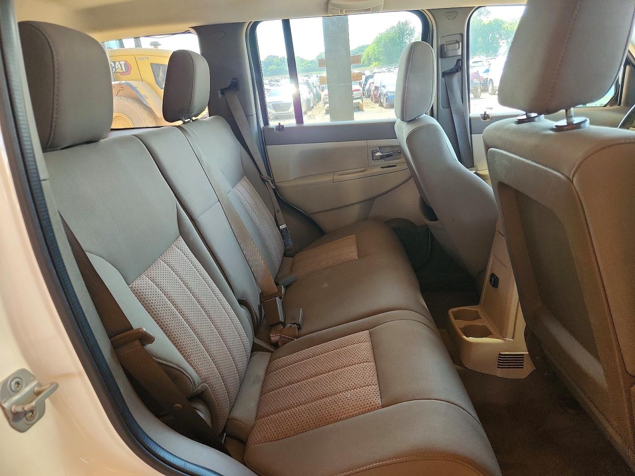 2009 Jeep Liberty Sport White vin: 1J8GP28K69W536708
