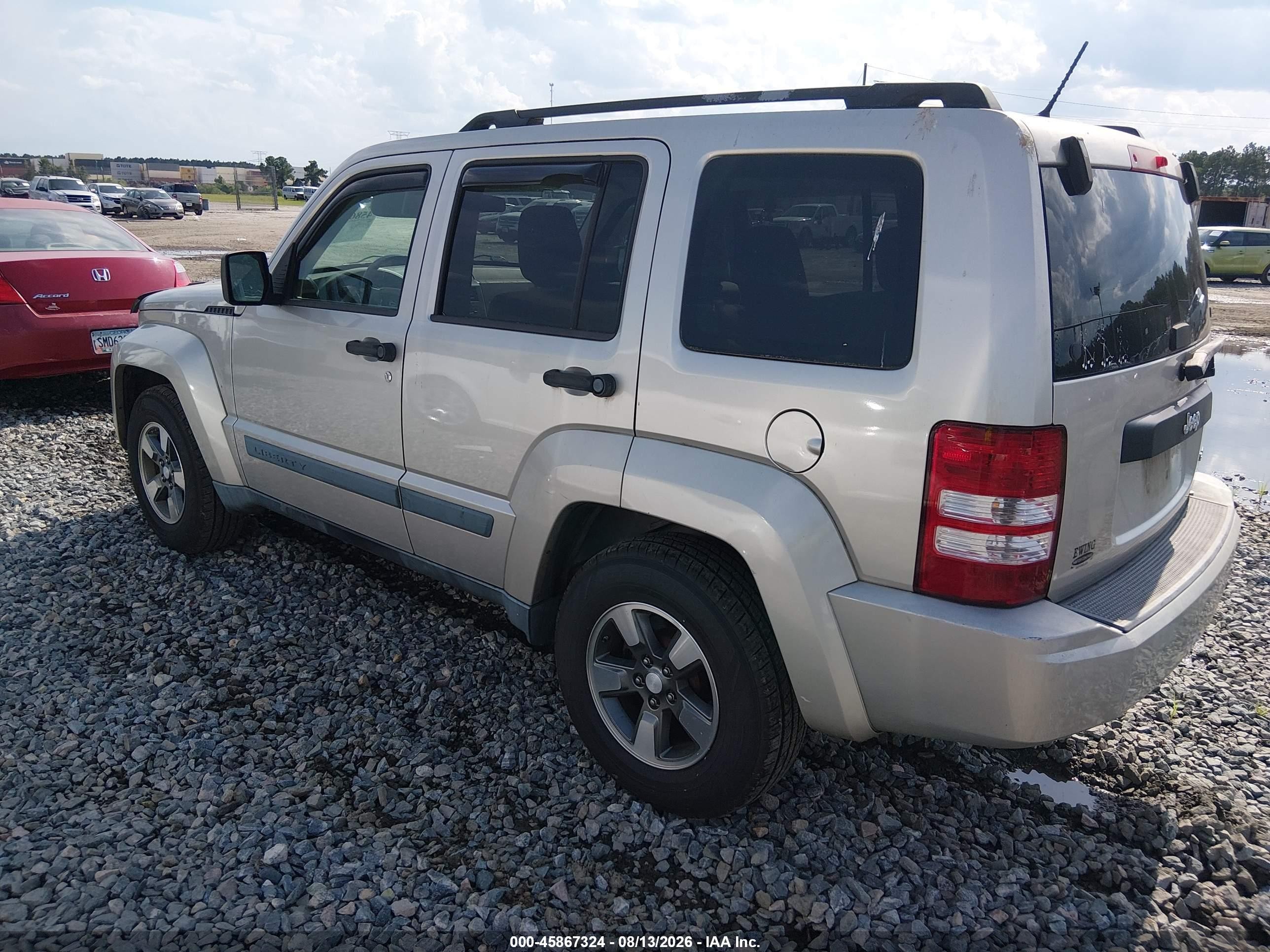2008 Jeep Liberty Sport Beige vin: 1J8GP28K78W156176