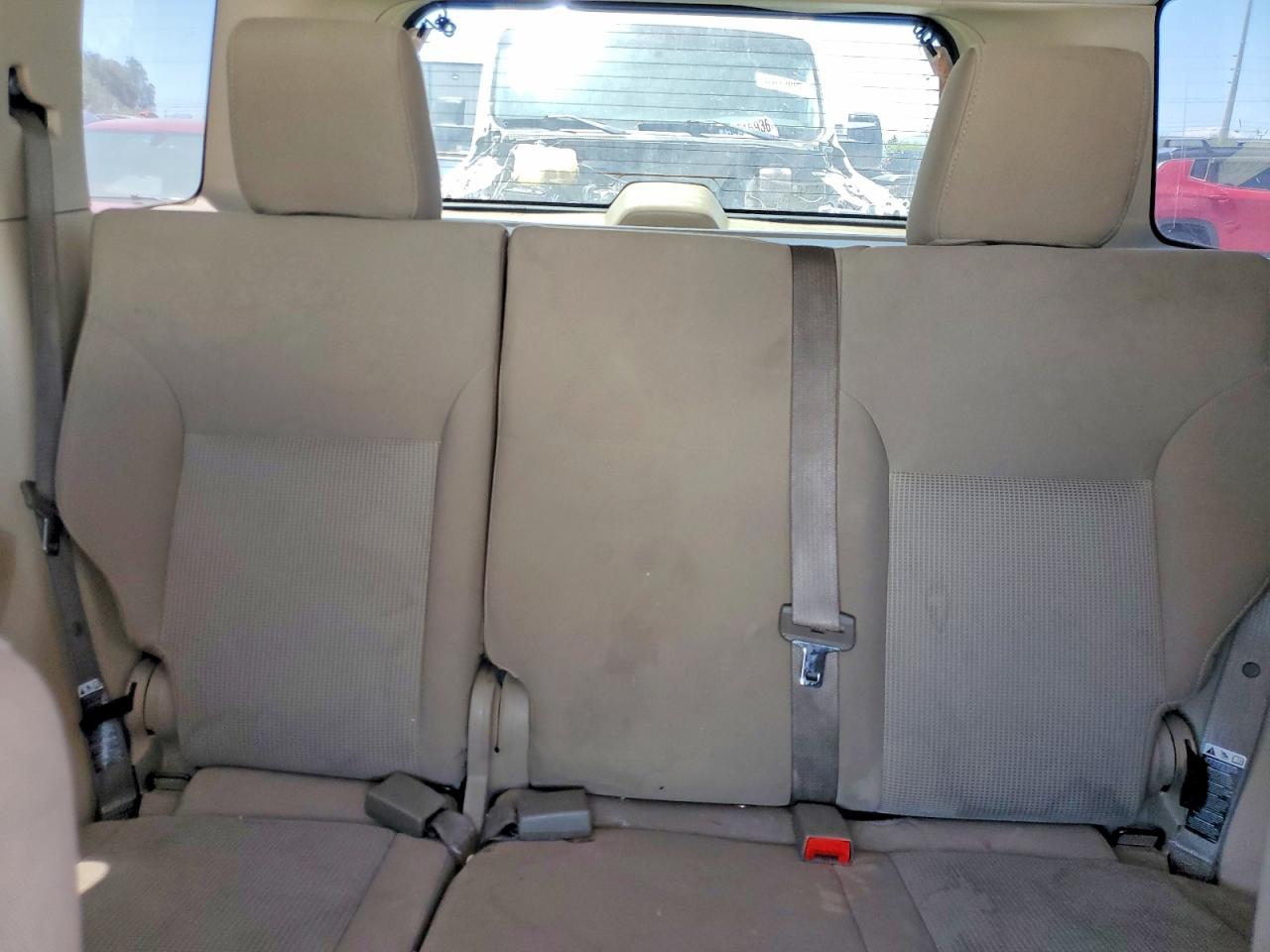 2008 Jeep Liberty Sport White vin: 1J8GP28K78W285048