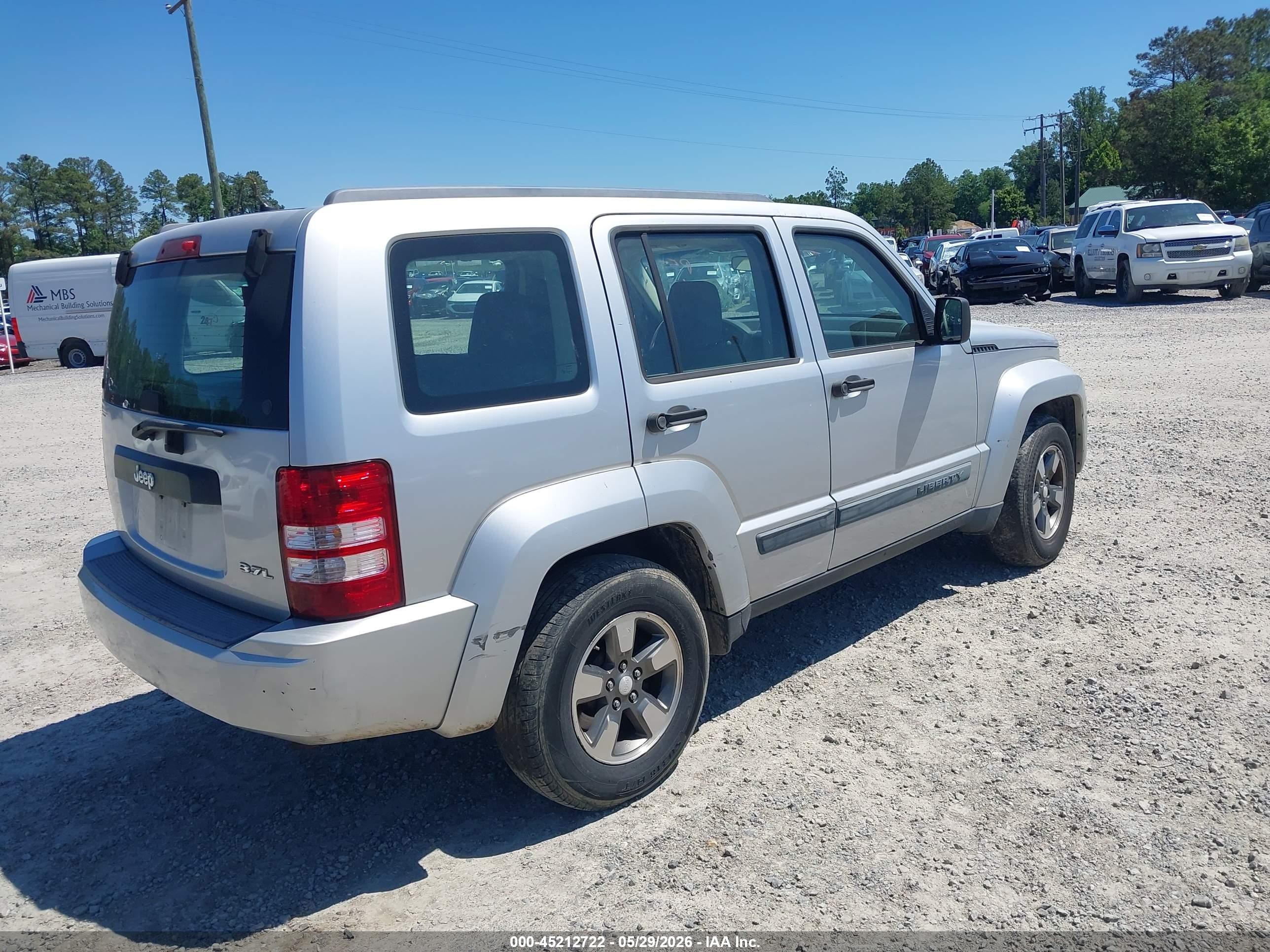 2008 Jeep Liberty Sport Silver vin: 1J8GP28K98W106847