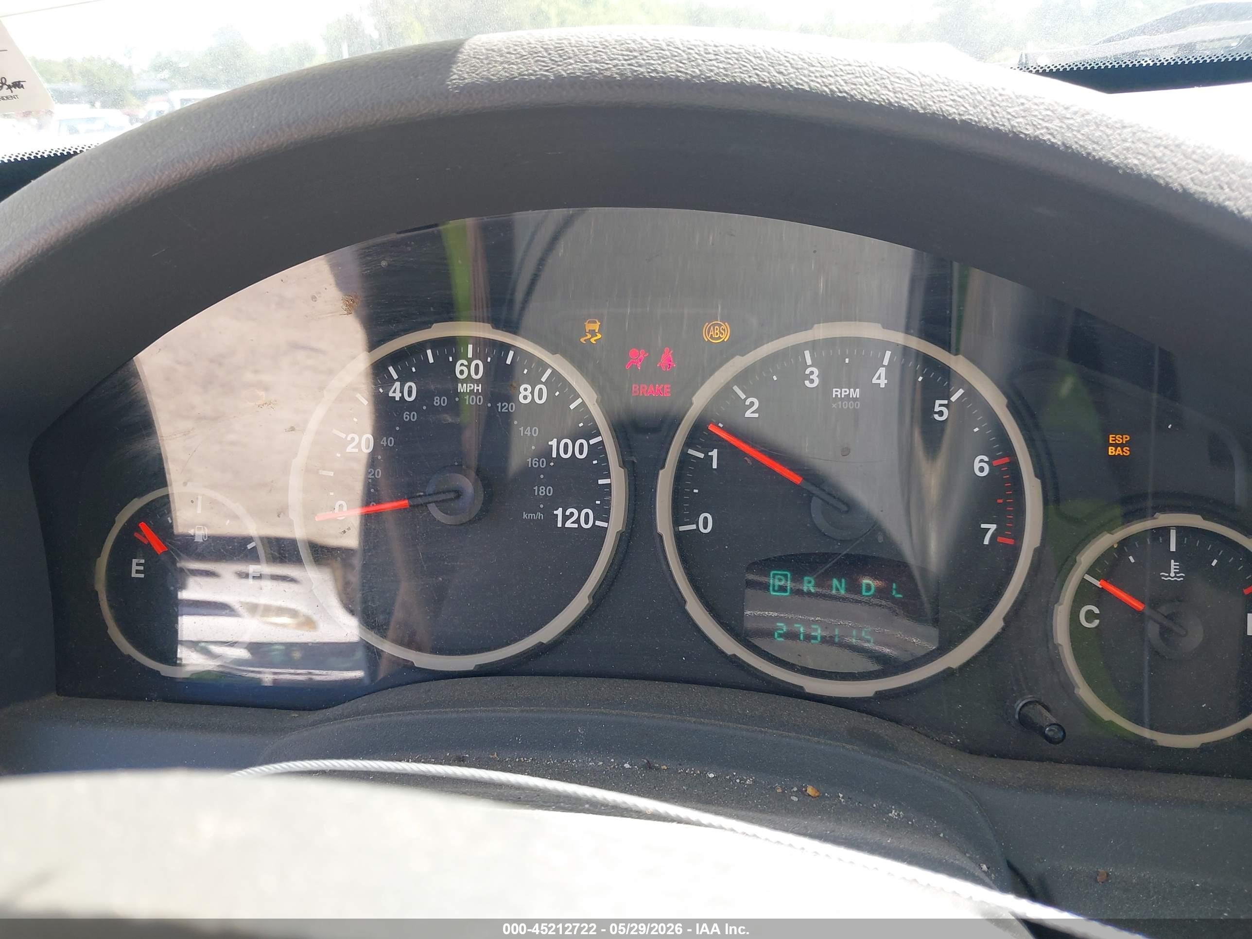 2008 Jeep Liberty Sport Silver vin: 1J8GP28K98W106847