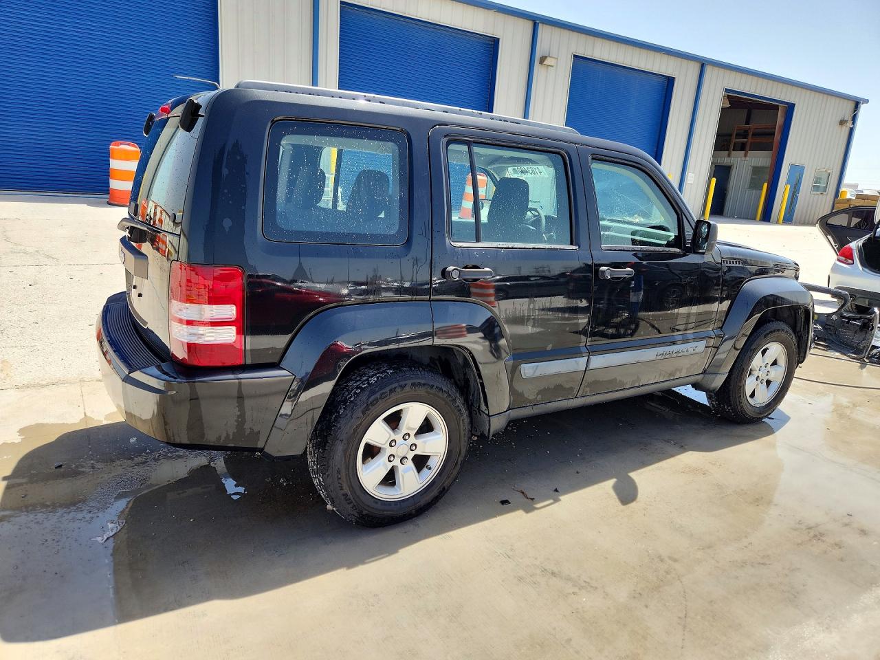 2009 Jeep Liberty Sport Black vin: 1J8GP28K99W528621