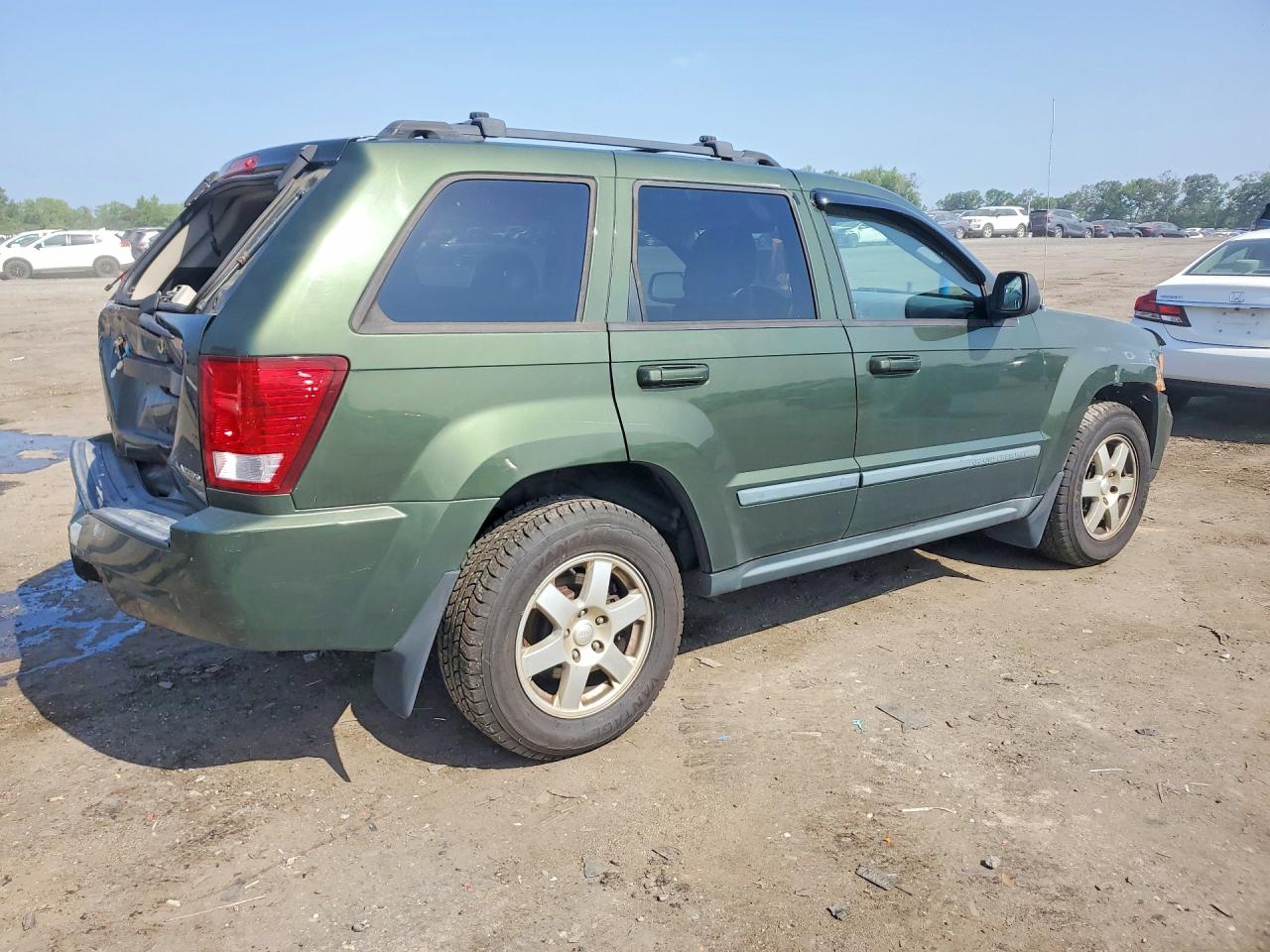 2008 Jeep Grand Cherokee Laredo Зеленый vin: 1J8GR48K08C214524
