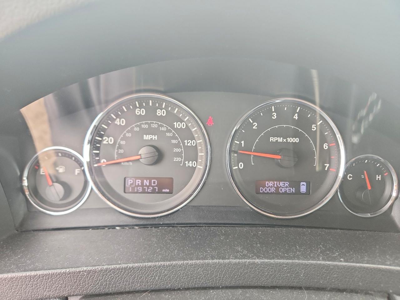 2008 Jeep Grand Cherokee Laredo Silver vin: 1J8GR48K08C244705