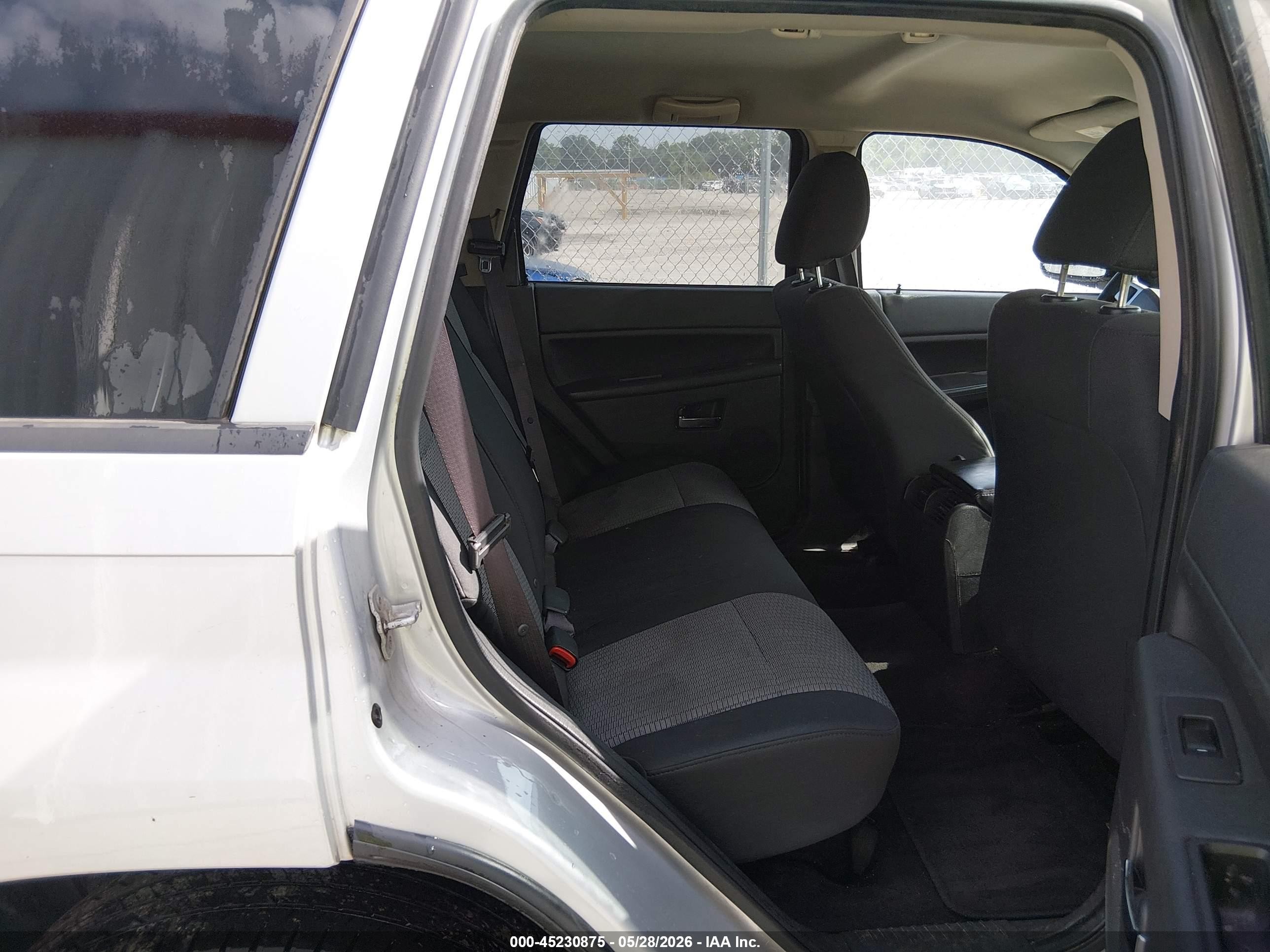 2009 Jeep Grand Cherokee Laredo Серебряный vin: 1J8GR48K09C511309