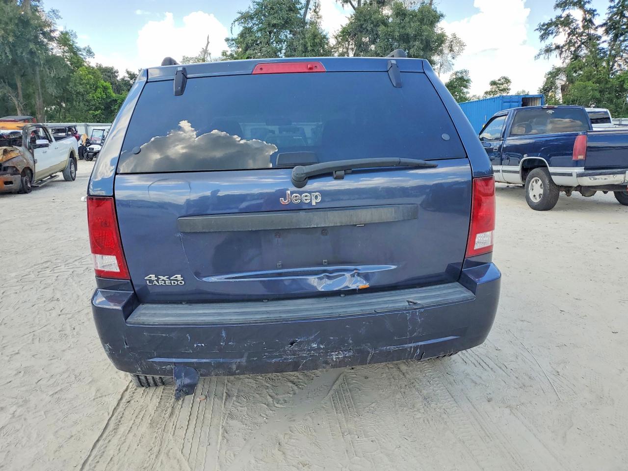 2009 Jeep Grand Cherokee Laredo Blue vin: 1J8GR48K09C528045
