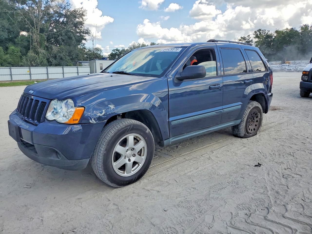 2009 Jeep Grand Cherokee Laredo Blue vin: 1J8GR48K09C528045
