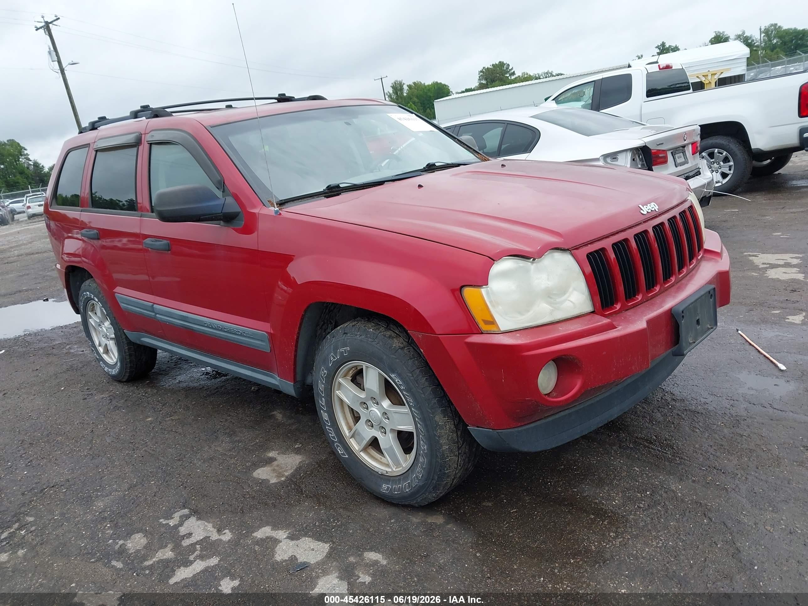 2005 Jeep Grand Cherokee Laredo Red vin: 1J8GR48K15C612255
