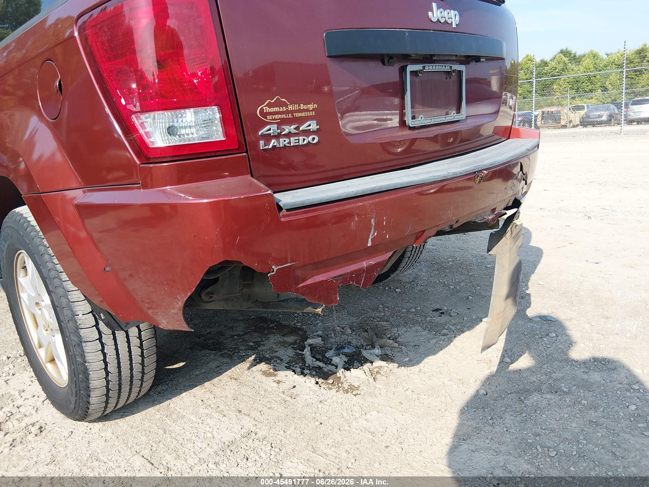 2007 Jeep Grand Cherokee Laredo Red vin: 1J8GR48K17C610105