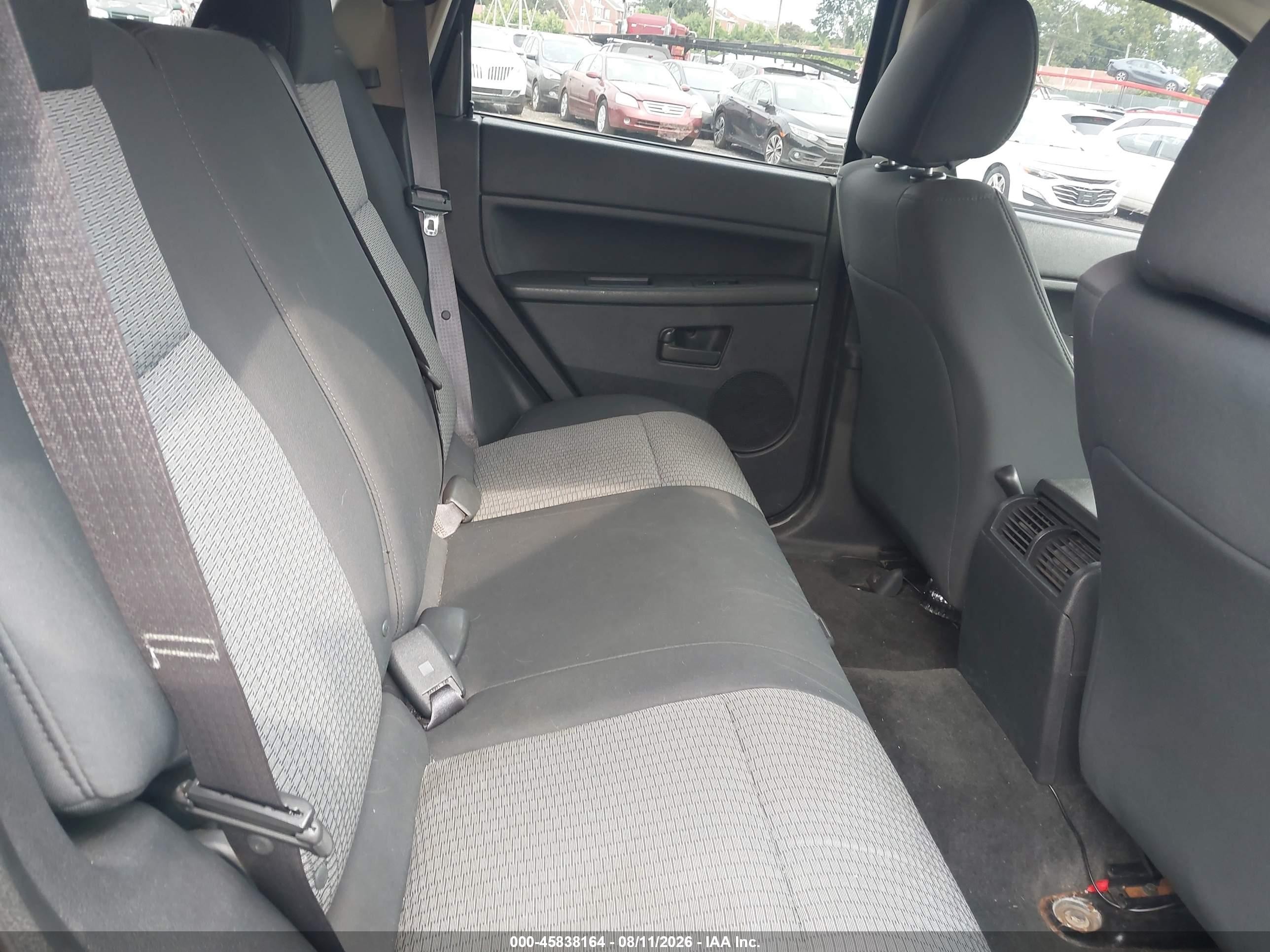 2008 Jeep Grand Cherokee Laredo Бордовый vin: 1J8GR48K18C179833