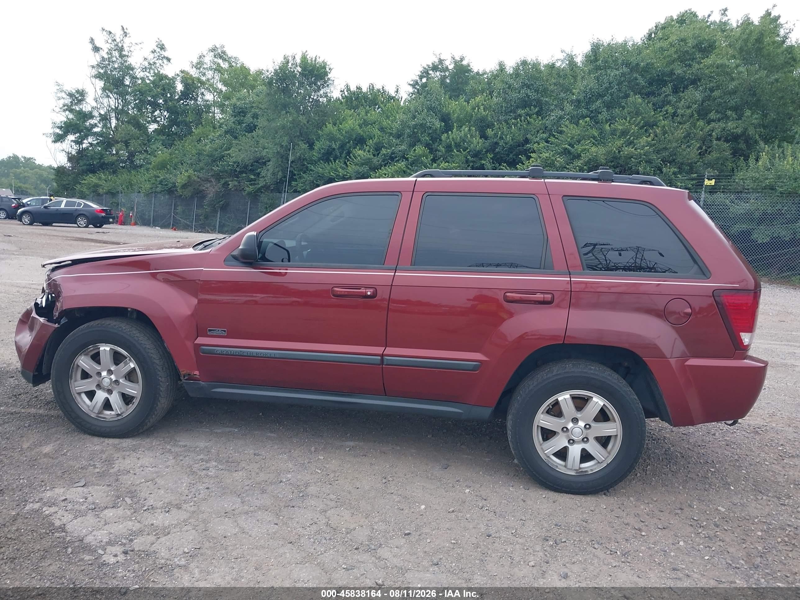2008 Jeep Grand Cherokee Laredo Бордовый vin: 1J8GR48K18C179833