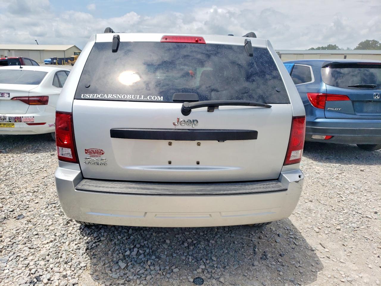 2009 Jeep Grand Cherokee Laredo Silver vin: 1J8GR48K19C510878