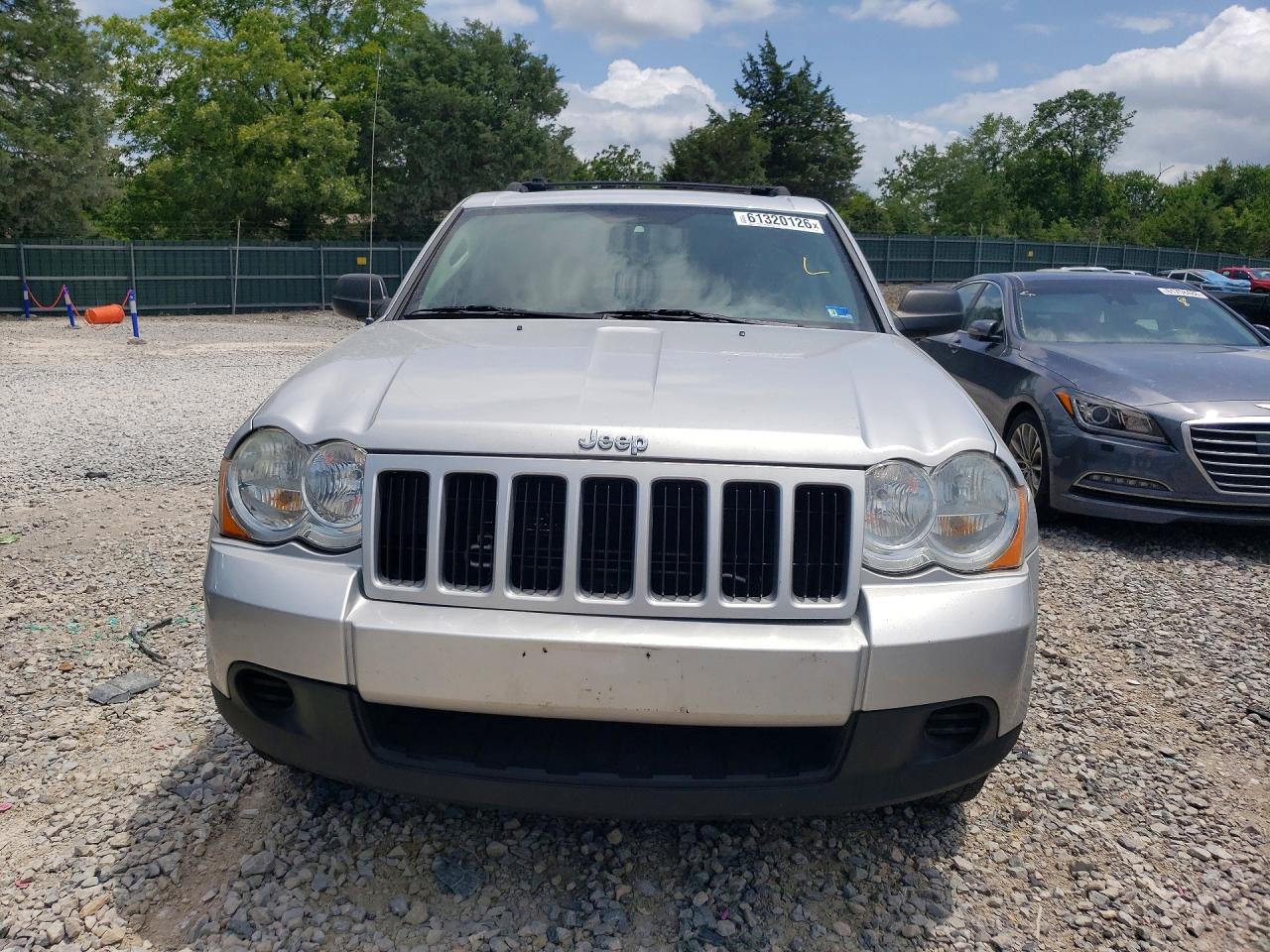 2009 Jeep Grand Cherokee Laredo Silver vin: 1J8GR48K19C510878