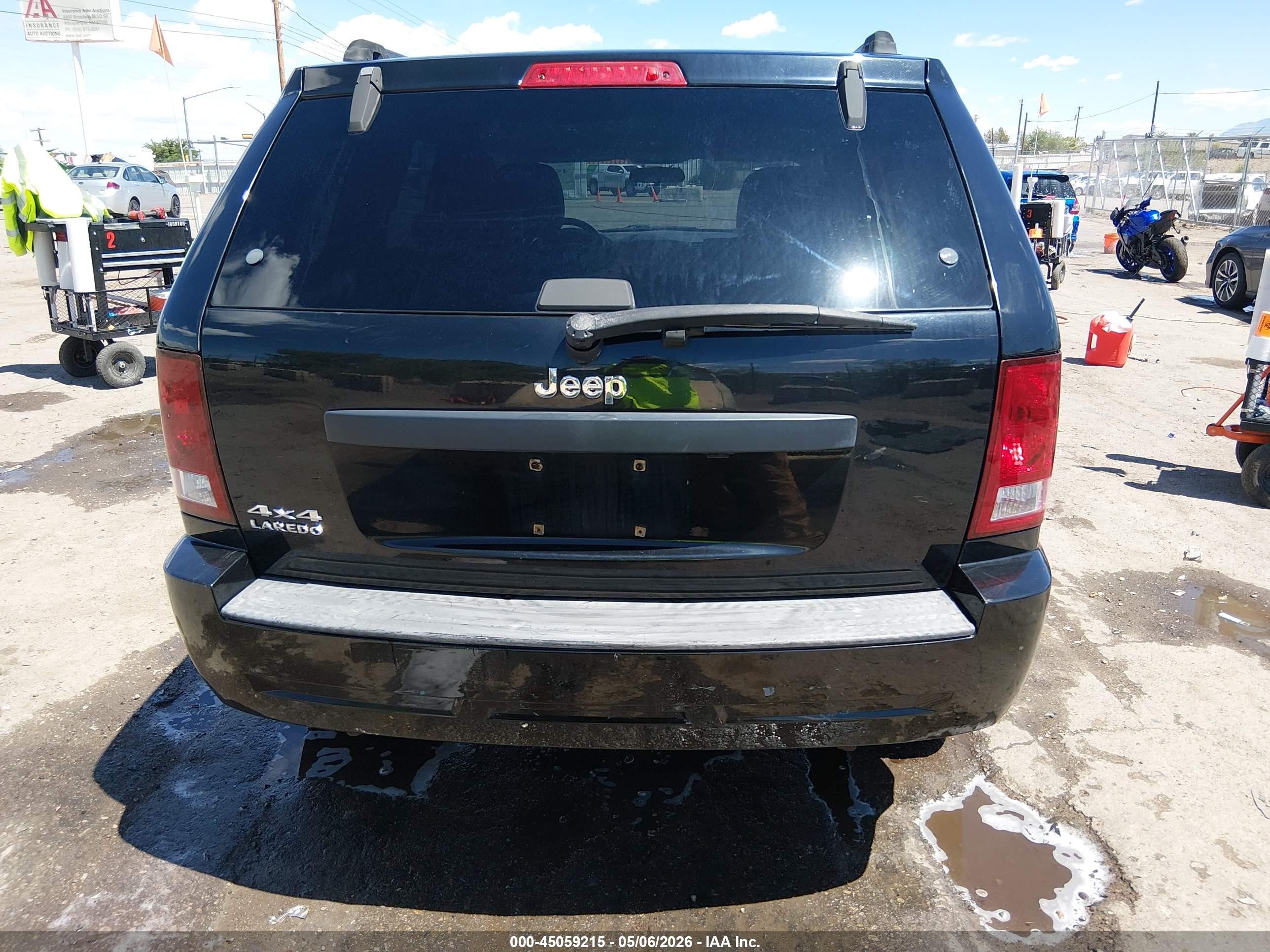2007 Jeep Grand Cherokee Laredo Черный vin: 1J8GR48K27C593394