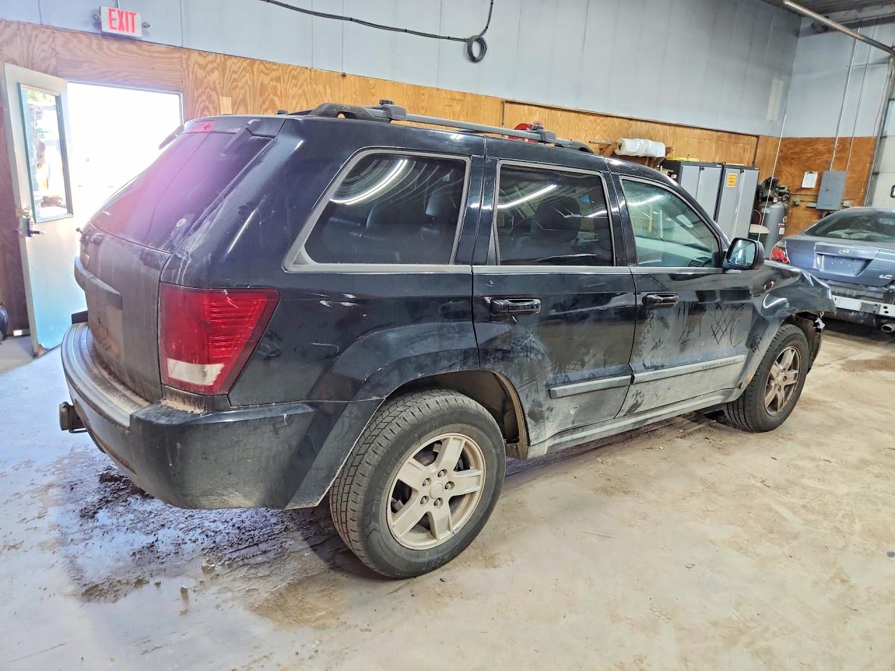 2007 Jeep Grand Cherokee Laredo Black vin: 1J8GR48K27C628144