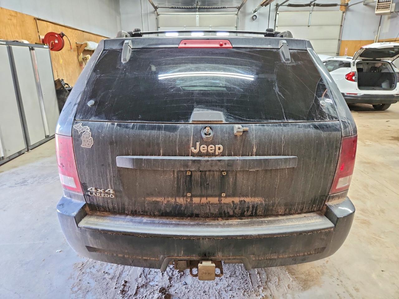 2007 Jeep Grand Cherokee Laredo Black vin: 1J8GR48K27C628144