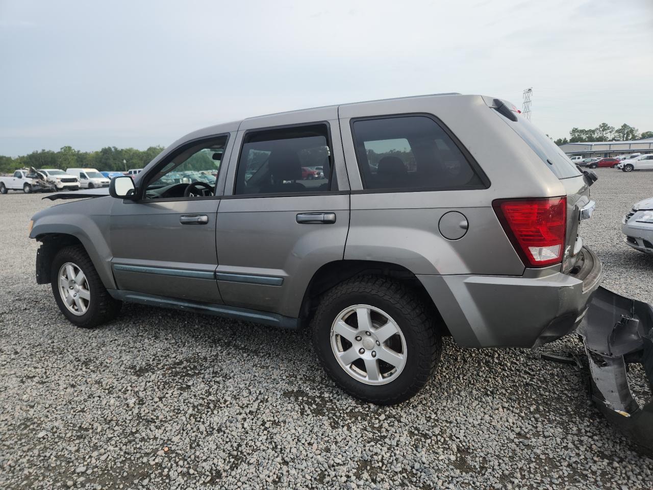 2008 Jeep Grand Cherokee Laredo Gray vin: 1J8GR48K28C144296