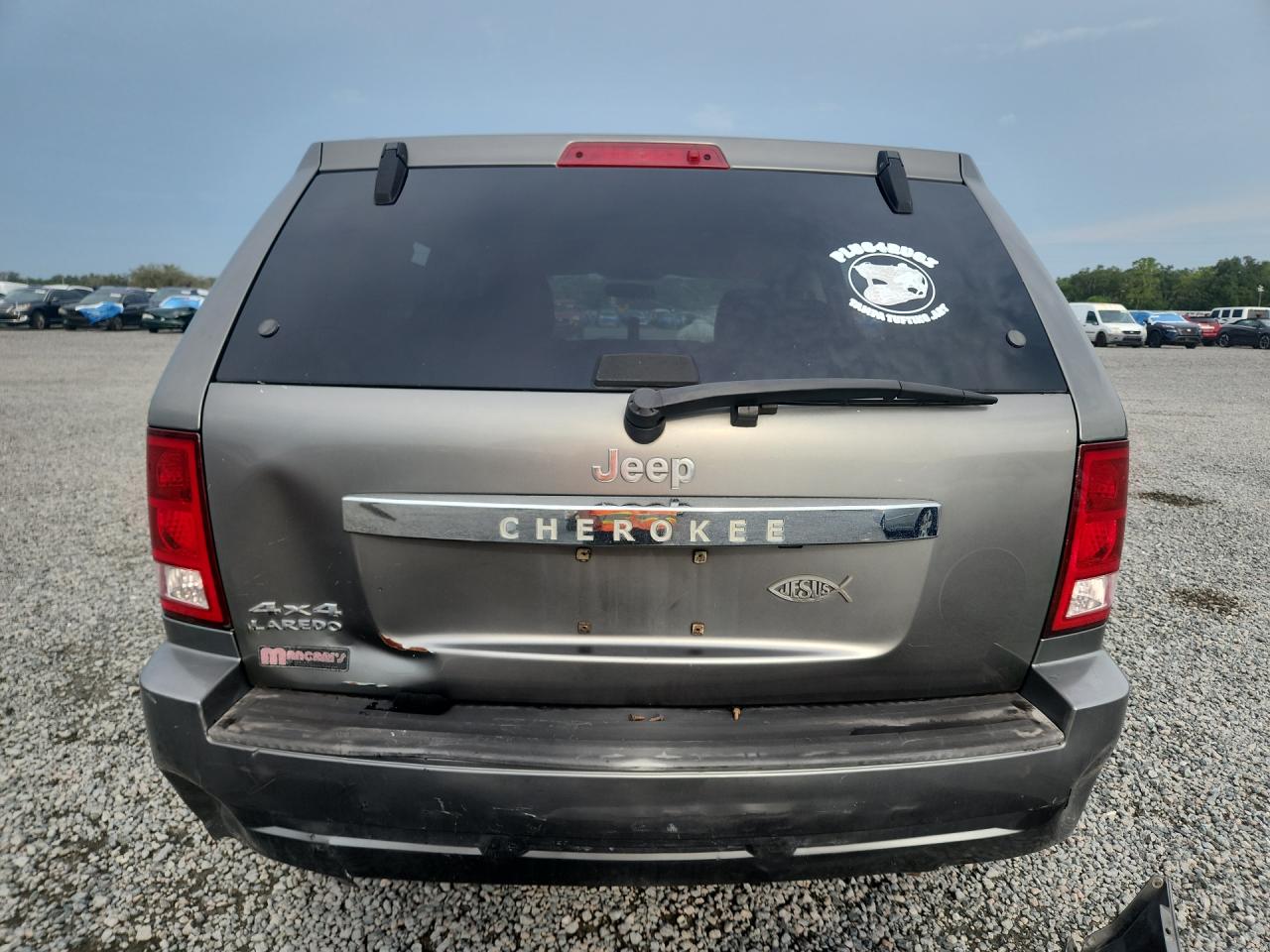 2008 Jeep Grand Cherokee Laredo Gray vin: 1J8GR48K28C144296