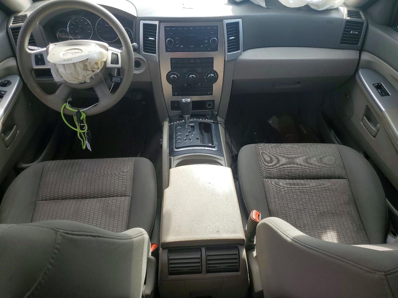 2008 Jeep Gr Cherokee Зеленый vin: 1J8GR48K28C181588