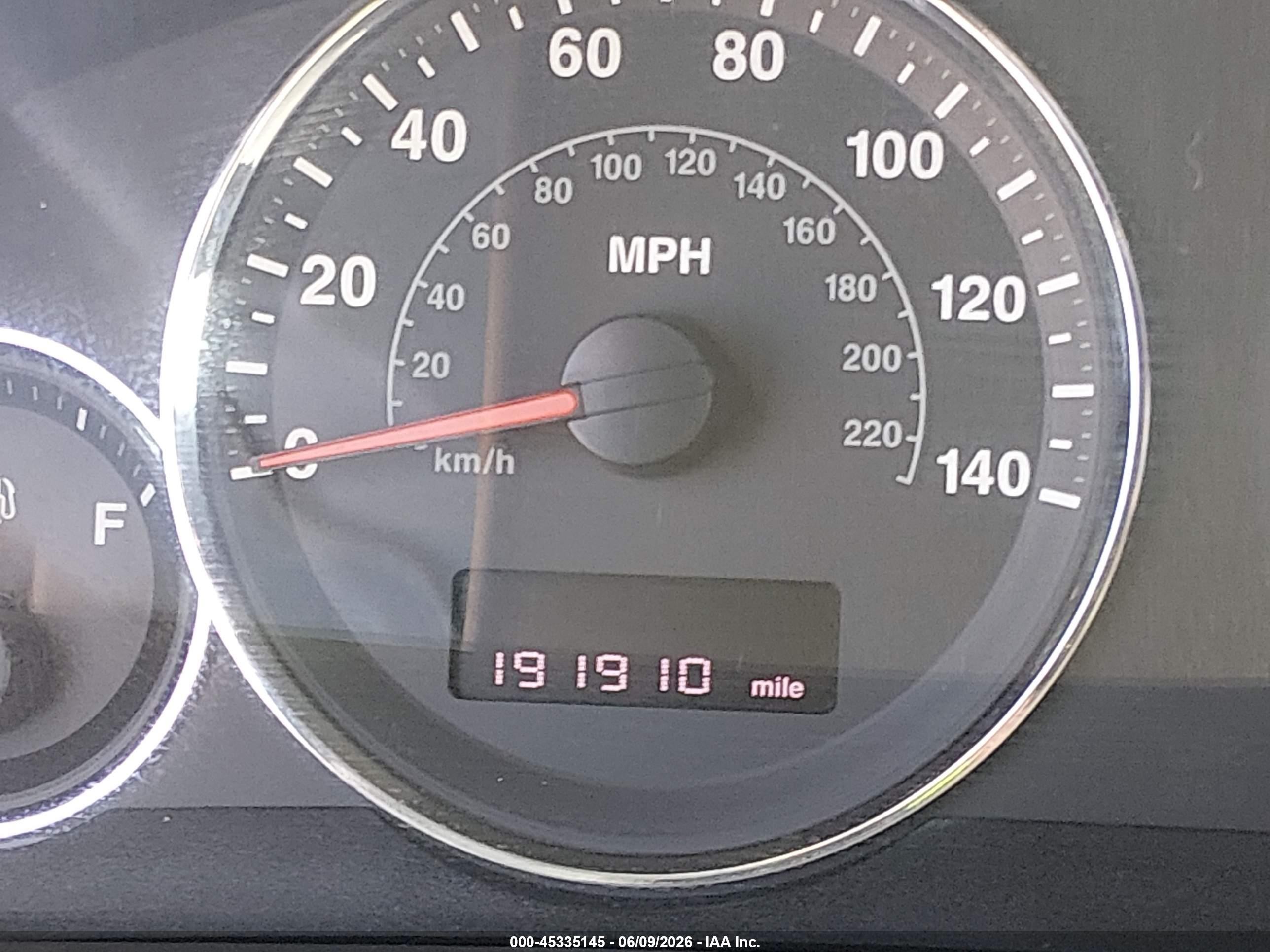 2008 Jeep Grand Cherokee Laredo Silver vin: 1J8GR48K28C247024