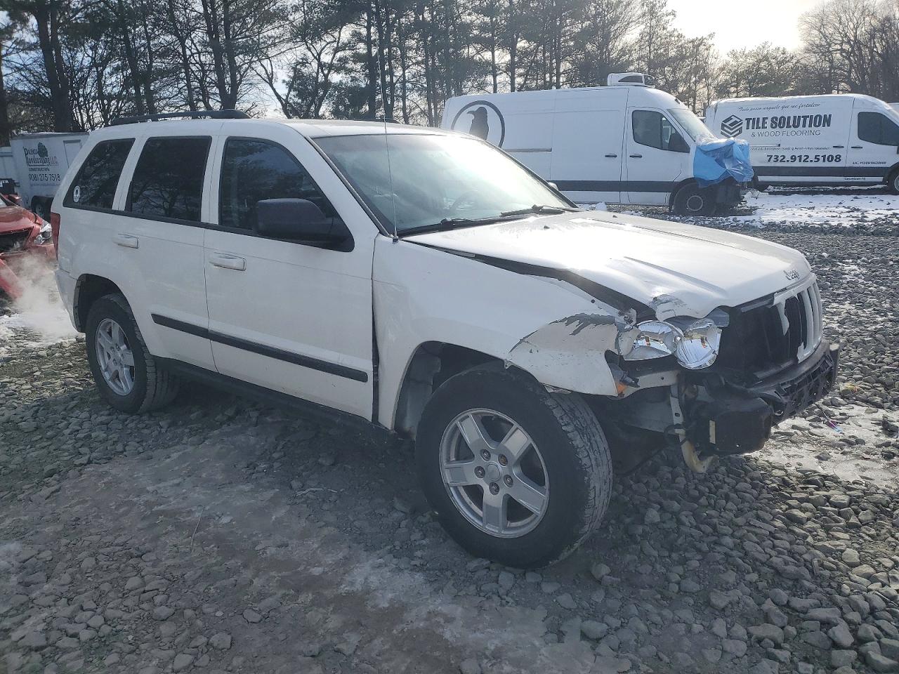 2007 Jeep Grand Cherokee Laredo White vin: 1J8GR48K37C520986