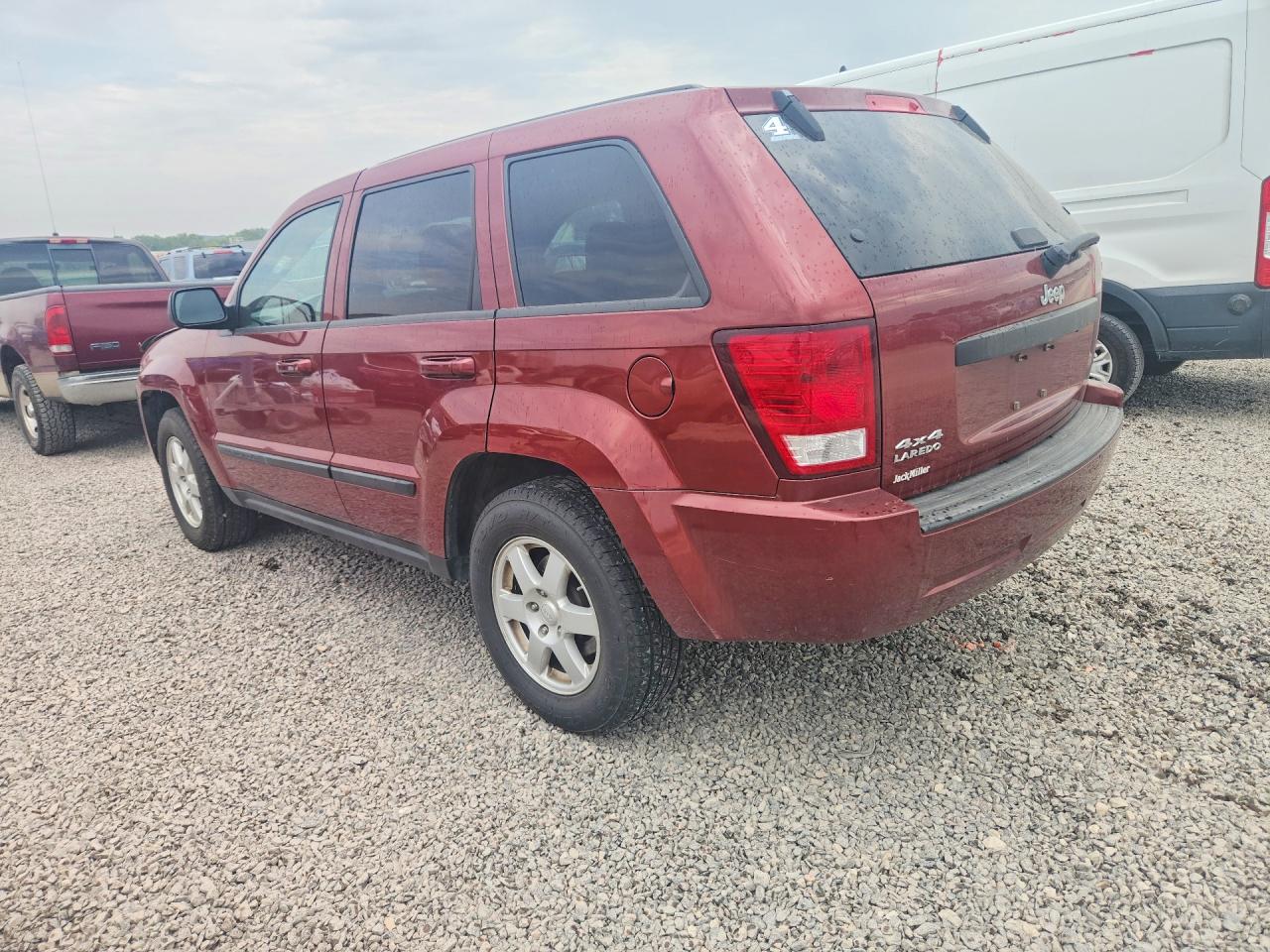 2008 Jeep Grand Cherokee Laredo Красный vin: 1J8GR48K38C228532