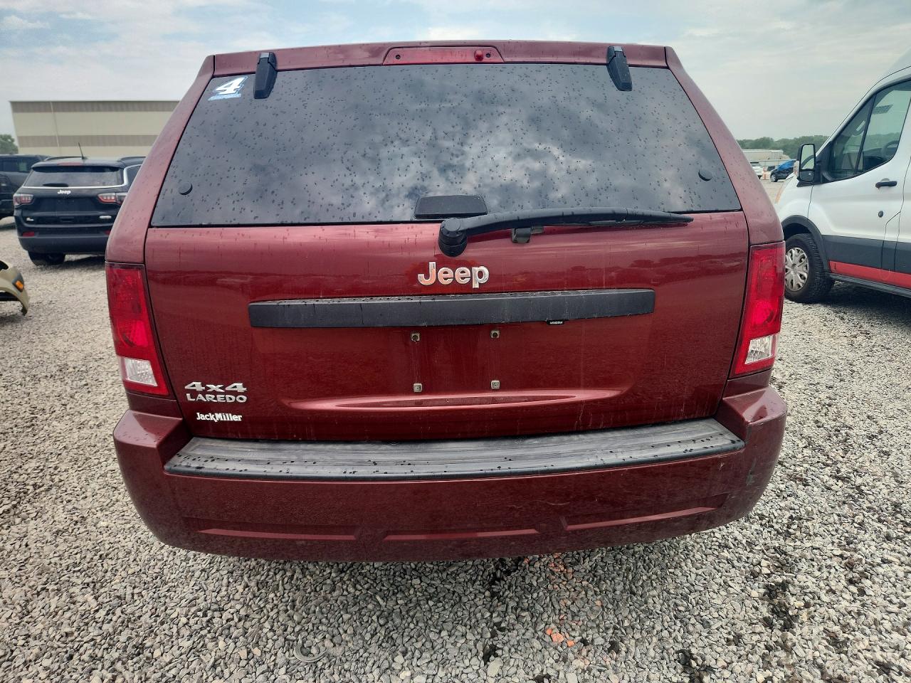 2008 Jeep Grand Cherokee Laredo Красный vin: 1J8GR48K38C228532