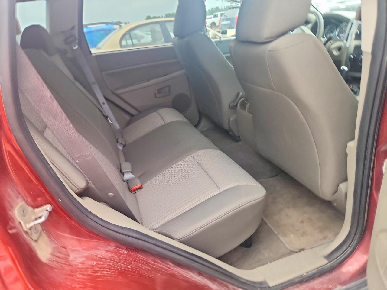2008 Jeep Grand Cherokee Laredo Красный vin: 1J8GR48K38C228532