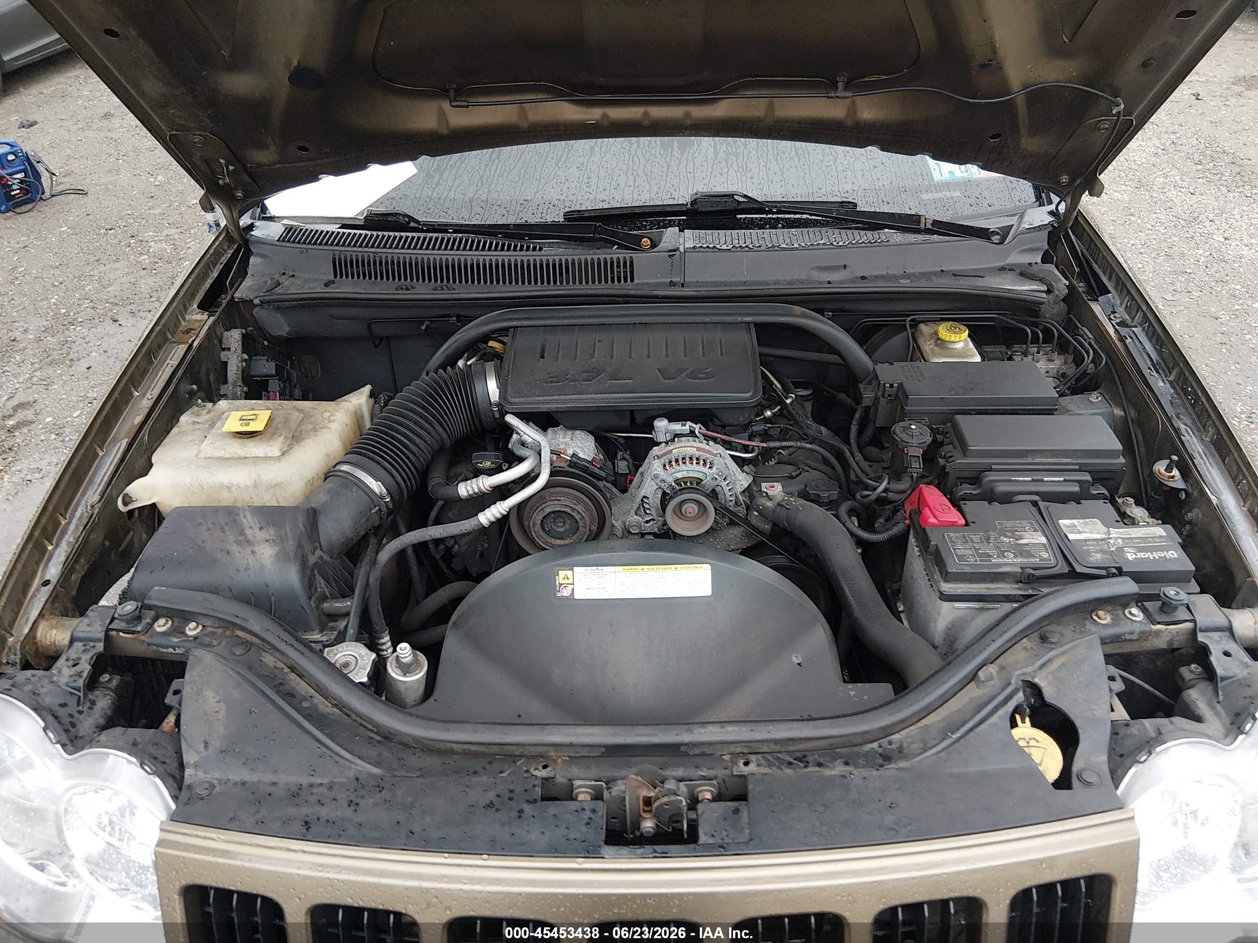 2008 Jeep Grand Cherokee Laredo Brown vin: 1J8GR48K38C238722