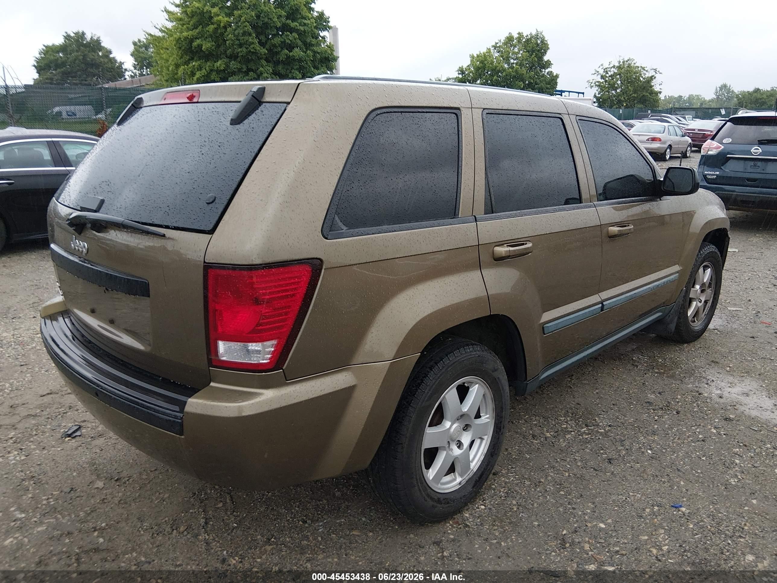 2008 Jeep Grand Cherokee Laredo Brown vin: 1J8GR48K38C238722
