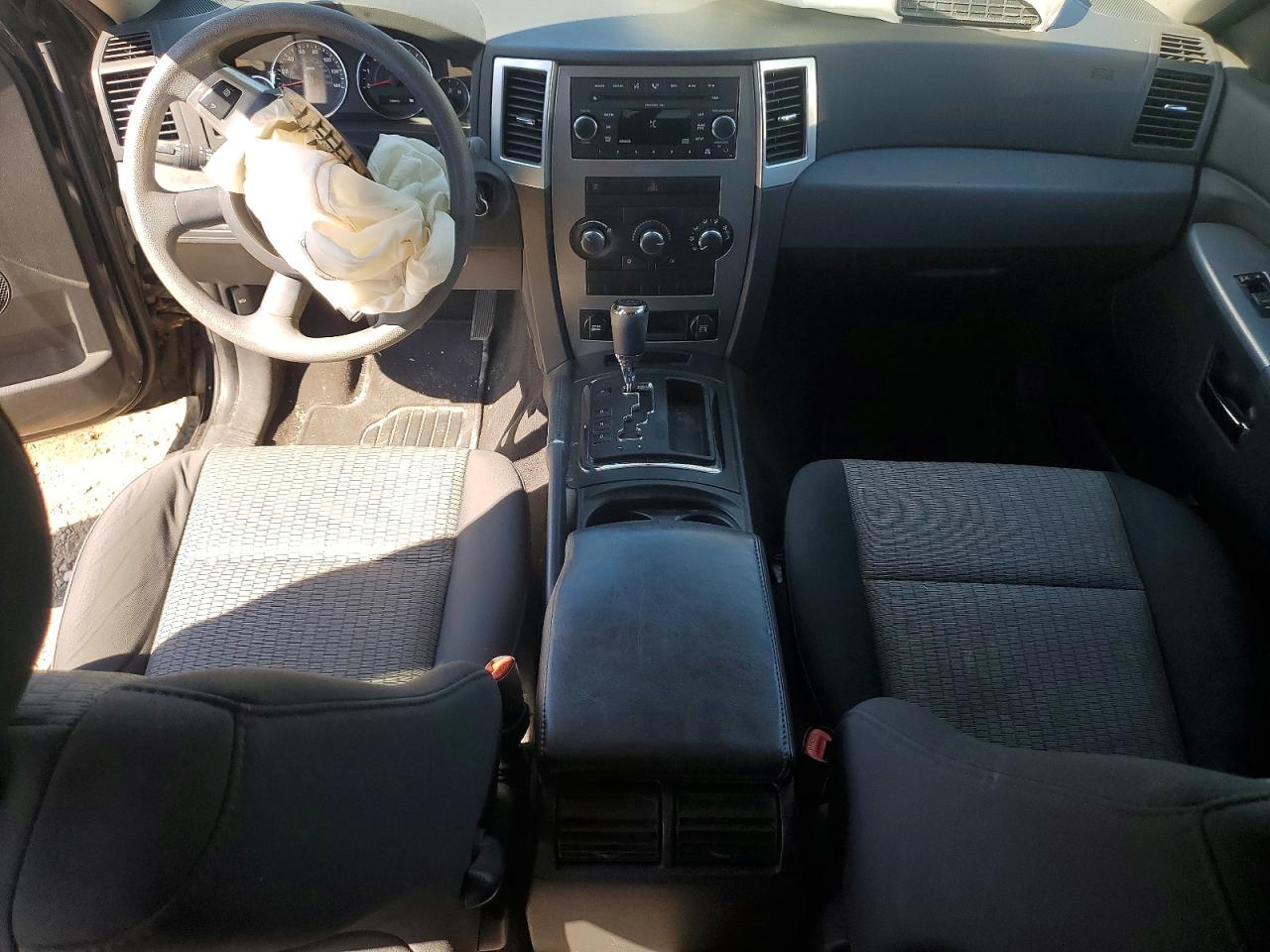 2009 Jeep Grand Cherokee Laredo Black vin: 1J8GR48K39C548807