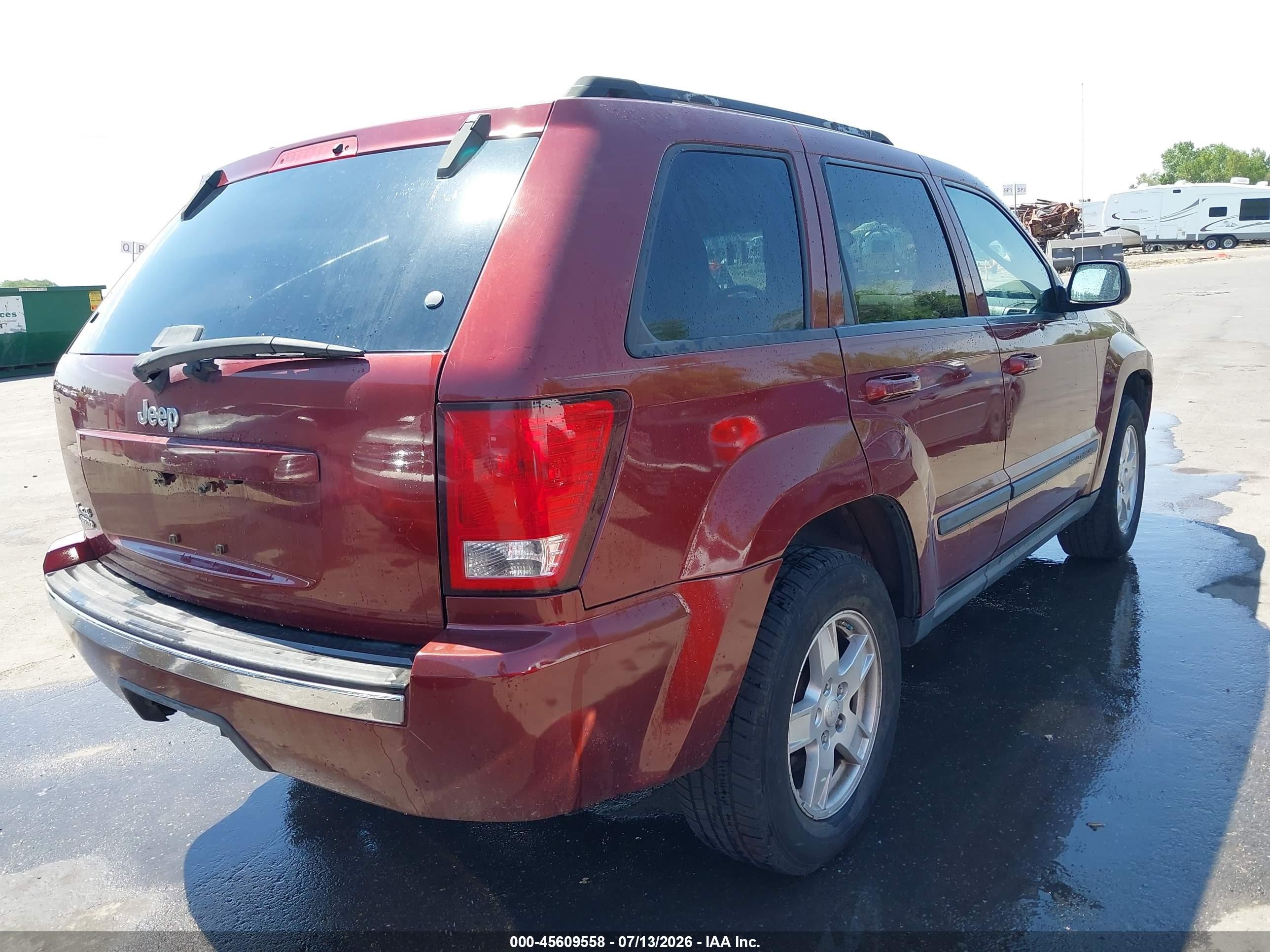 2007 Jeep Grand Cherokee Laredo Red vin: 1J8GR48K47C514081