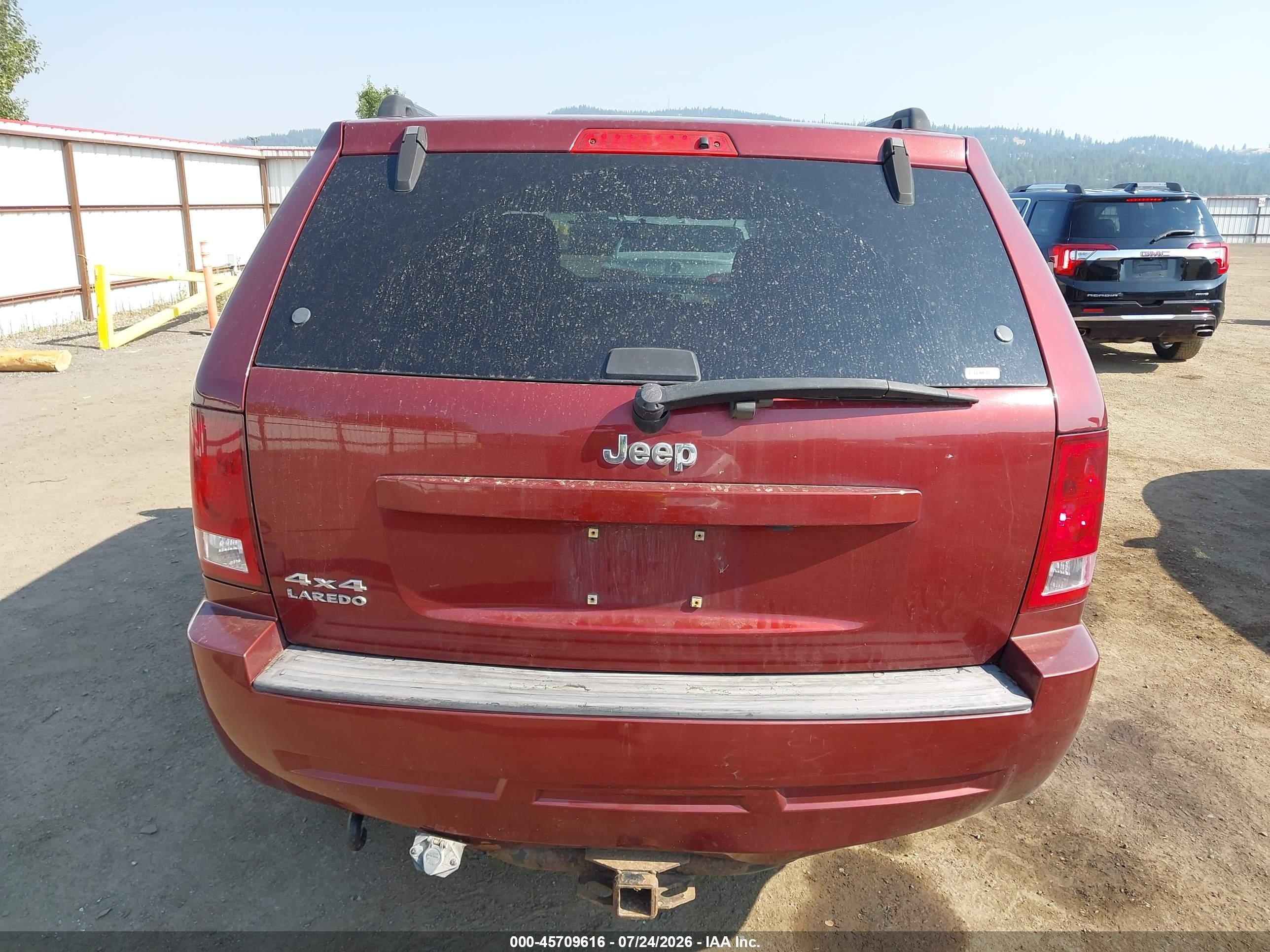 2007 Jeep Grand Cherokee Laredo Maroon vin: 1J8GR48K47C520091