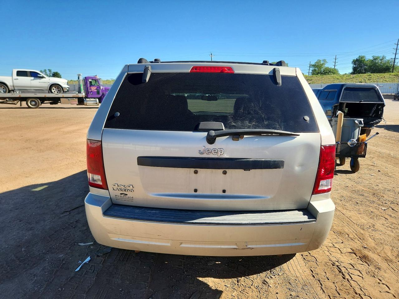 2007 Jeep Grand Cherokee Laredo Бежевый vin: 1J8GR48K47C607232