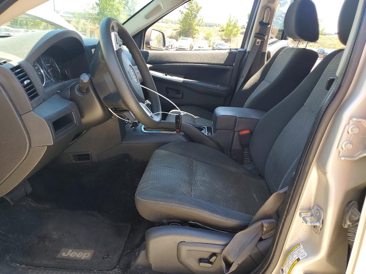 2008 Jeep Grand Cherokee Laredo Желто-коричневый vin: 1J8GR48K48C137964