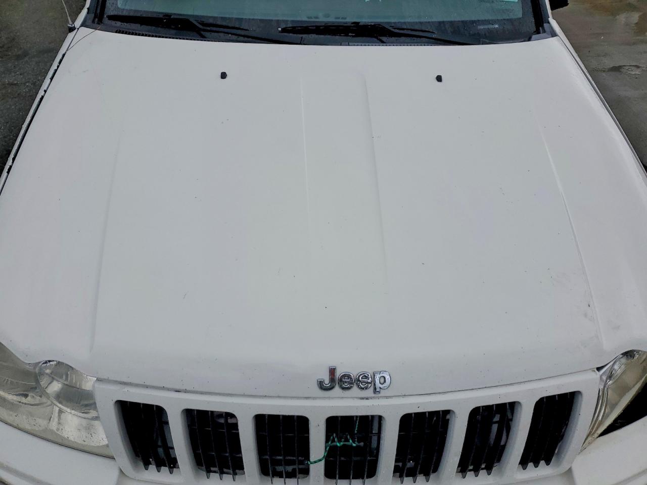 2007 Jeep Grand Cherokee Laredo Белый vin: 1J8GR48K57C532007