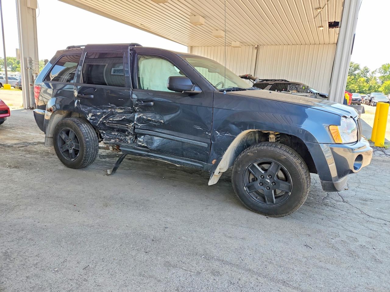 2007 Jeep Grand Cherokee Laredo Charcoal vin: 1J8GR48K57C537126