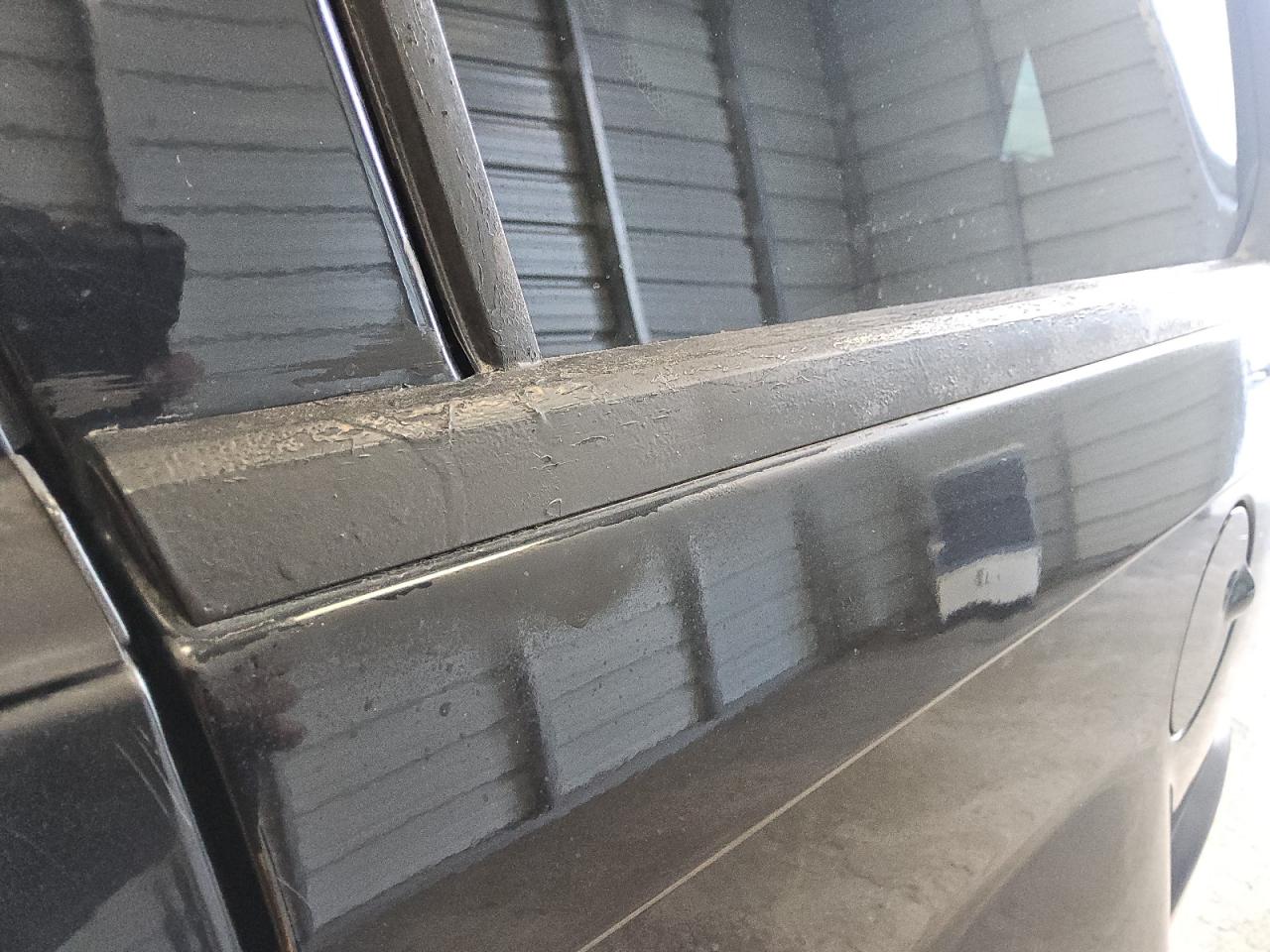 2007 Jeep Grand Cherokee Laredo Black vin: 1J8GR48K57C619616 Damage: Left Qtr Panel, Dent(S) W/ Paint Dmg, 6 To 7 Inches