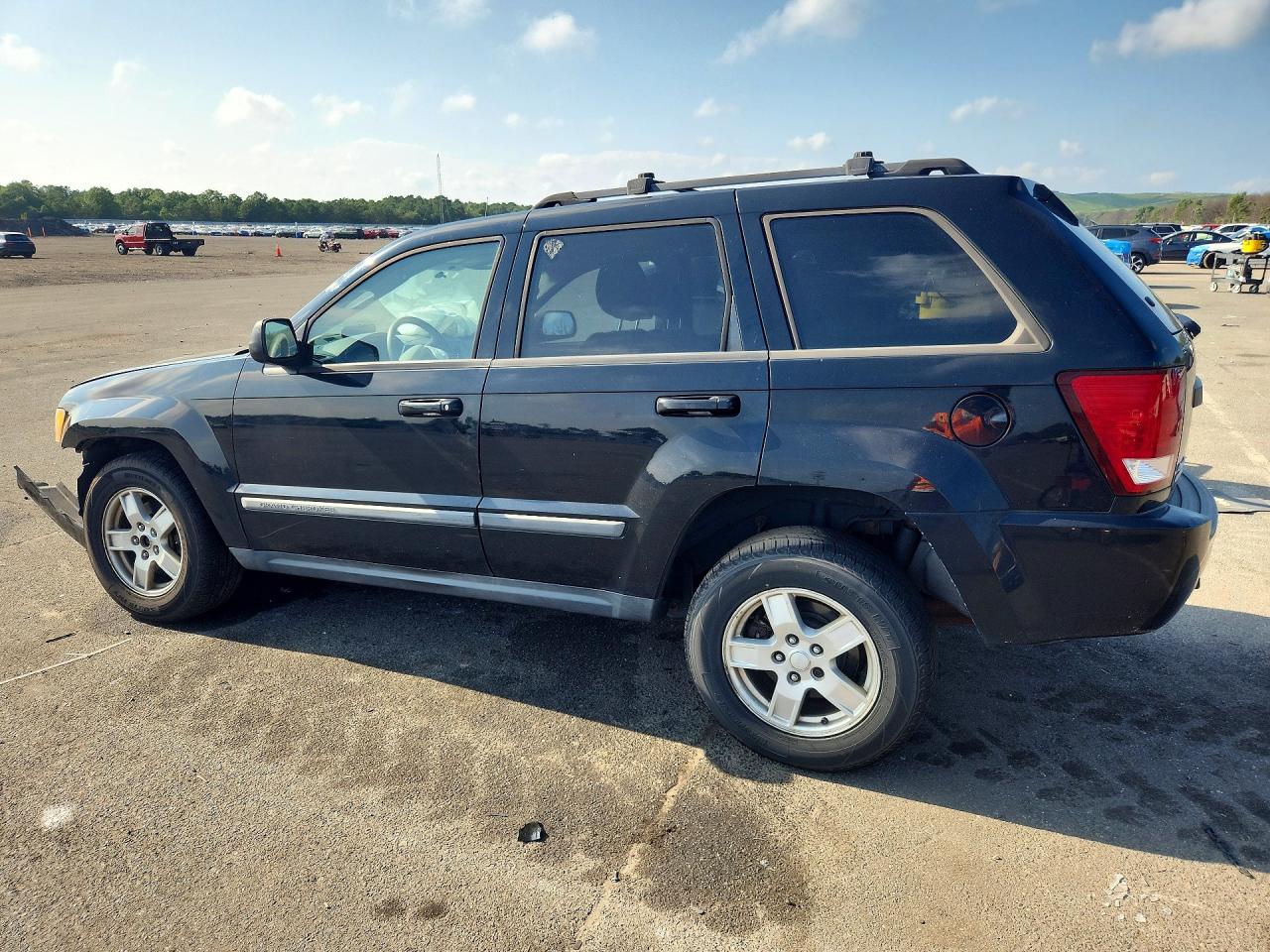 2007 Jeep Grand Cherokee Laredo Black vin: 1J8GR48K57C680058